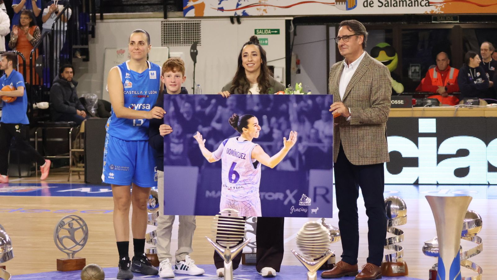 Perfumerías Avenida – Estudiantes