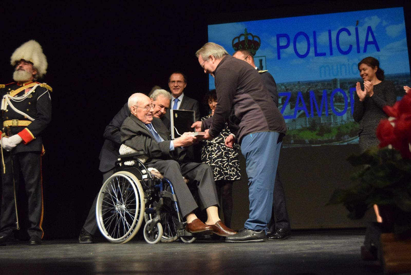 fiesta-de-la-policia-municipal-de-zamora-84