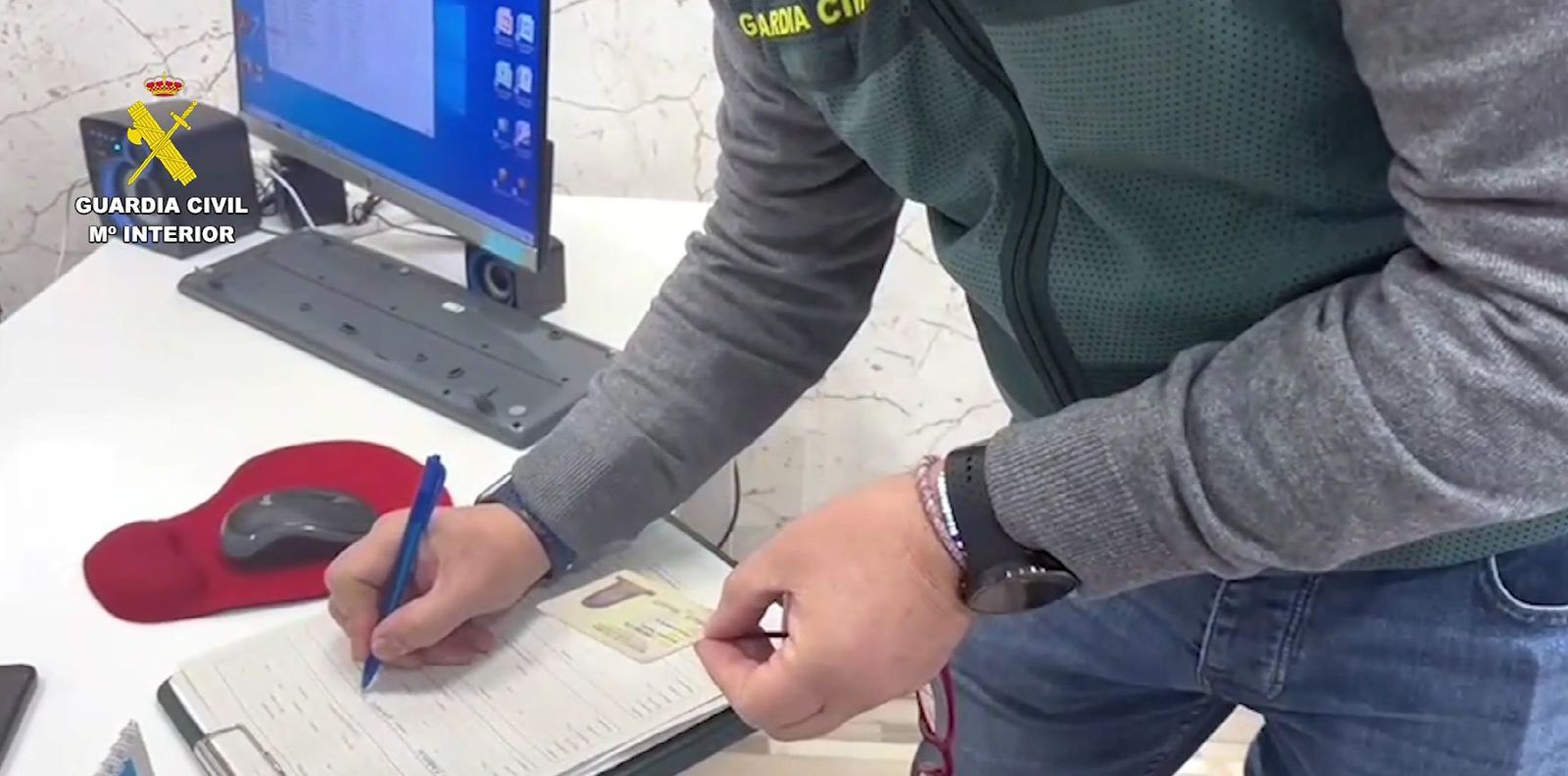 VÍDEO | Dos detenidos en Salamanca por explotar mujeres a través de una empresa de cuidado de personas mayores