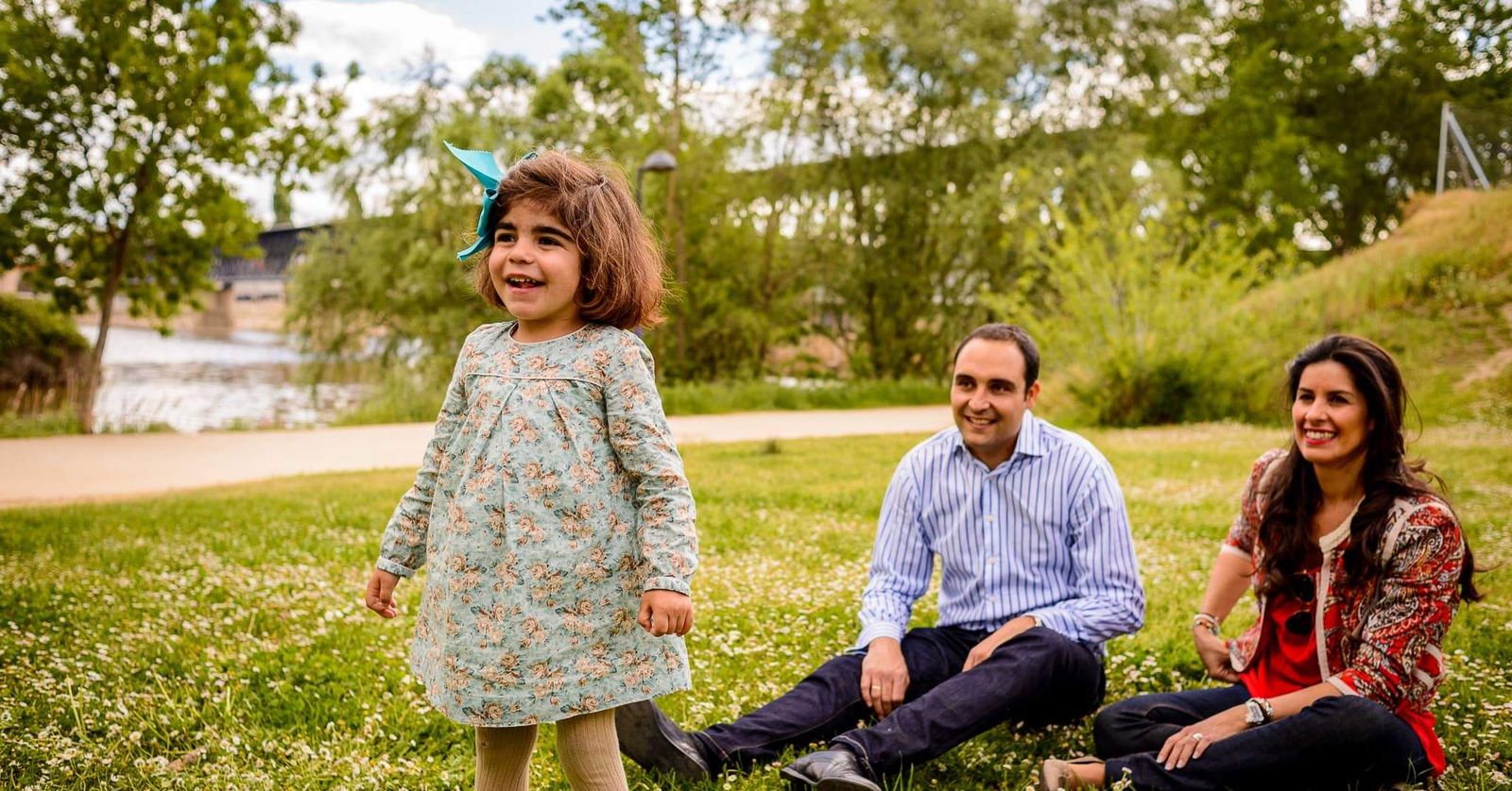 Daniela junto a sus padres