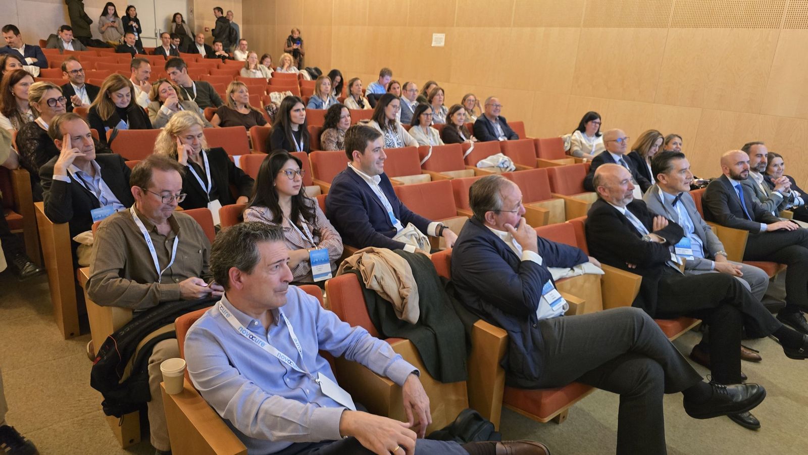 El consejero de Sanidad, Alejandro Vázquez Ramos, participa en la mesa redonda: '¿Cómo impulsar la oncología radioterápica desde las administraciones públicas? Realidades y perspectivas'