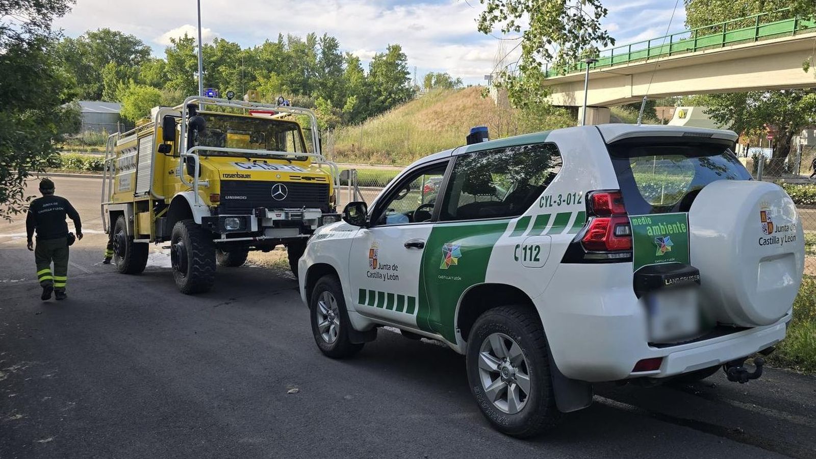 Santa Marta presencia un incendio de malezas en la Vía Helmántica