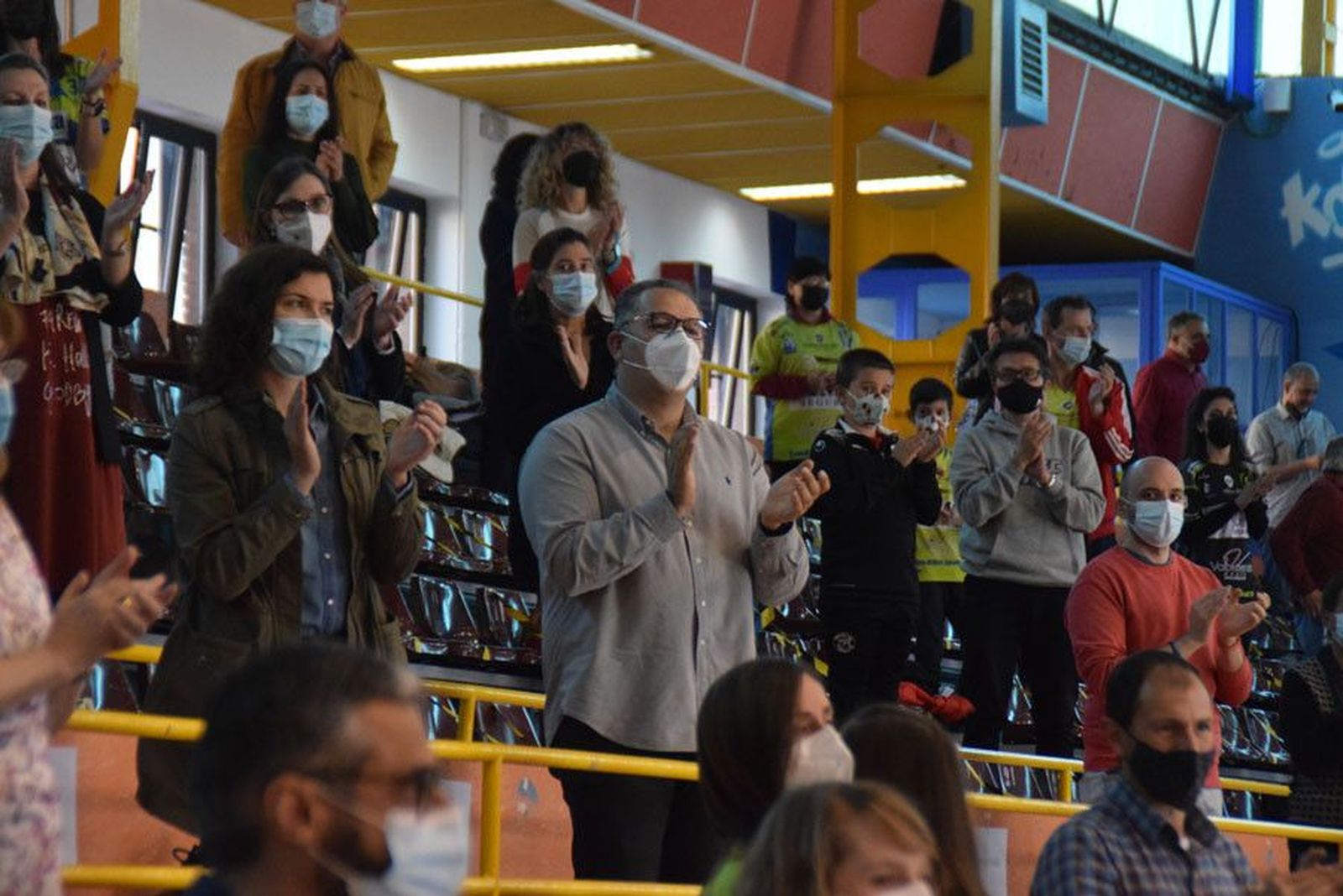 Deportes amplía el aforo del pabellón Ángel Nieto hasta algo más de 400 butacas