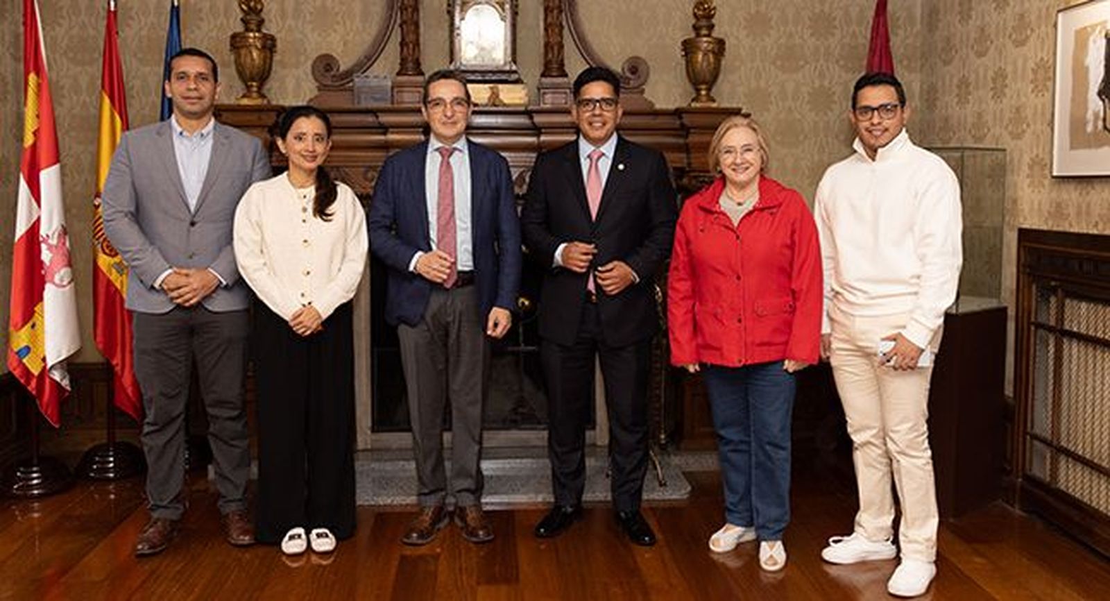 El rector Juan Manuel Corchado recibe a su homólogo en la Universidad Estatal de Milagro, de Ecuador. Foto Comunicación USAL