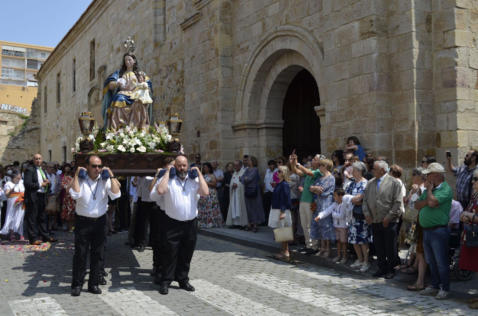 procesion-virgen-de-la-salud-52