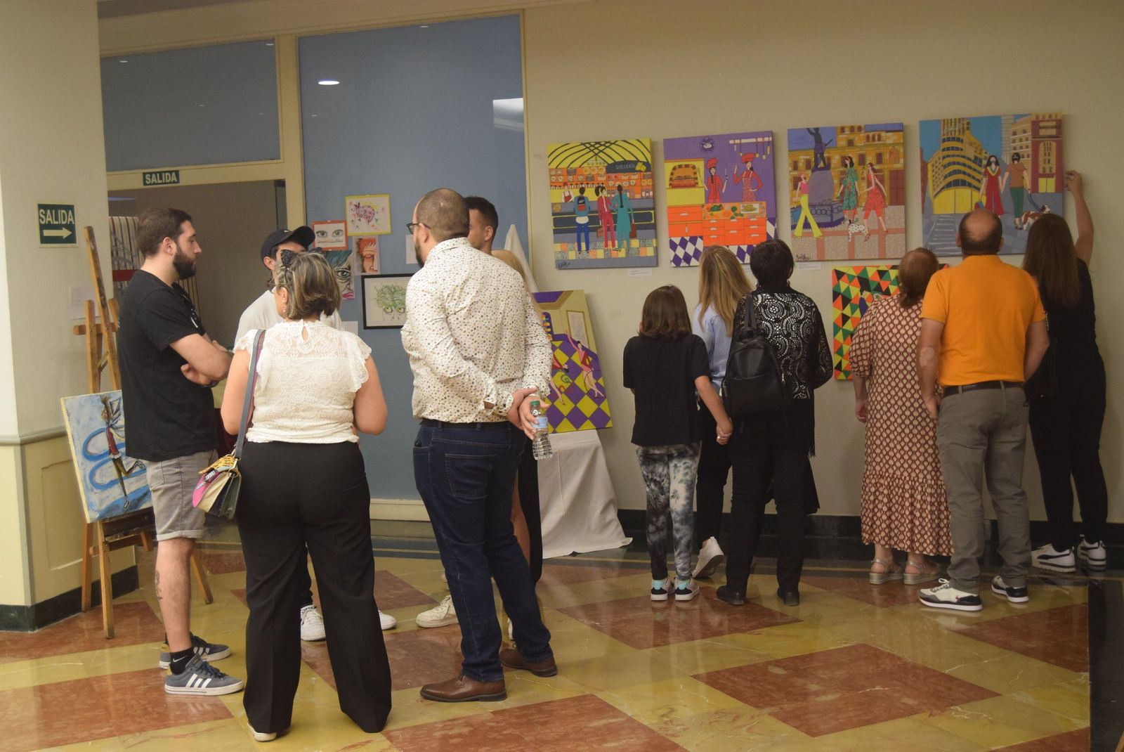 Primera Exposición Multidisciplinar Corriendo con el Corazón por Hugo