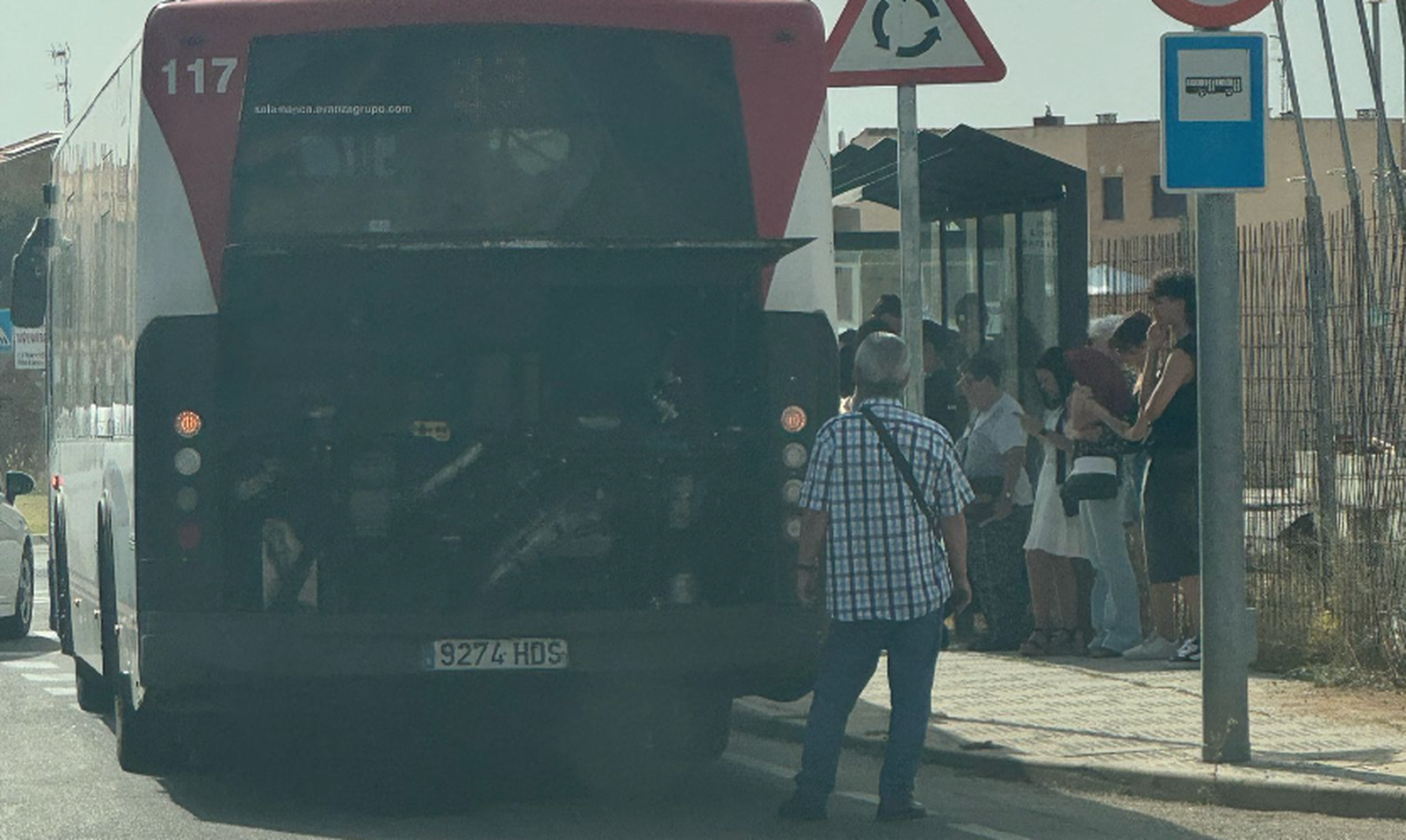 Autobús de Avanza averiado en Villamayor