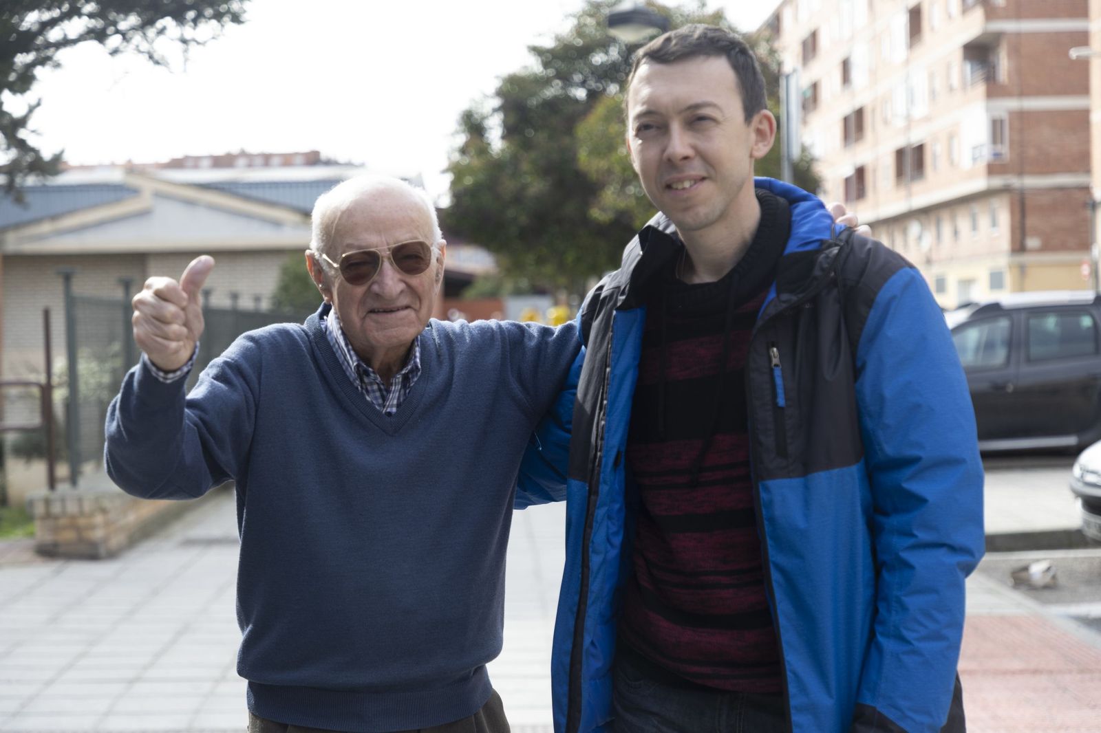 JL Leal / ICAL . Guillermo Rodríguez, que afirma que tuvo un encuentro en la tercera fase con un humanoide, junto a Nando Domínguez, autor del libro 'Ufología histórica de Zamora'