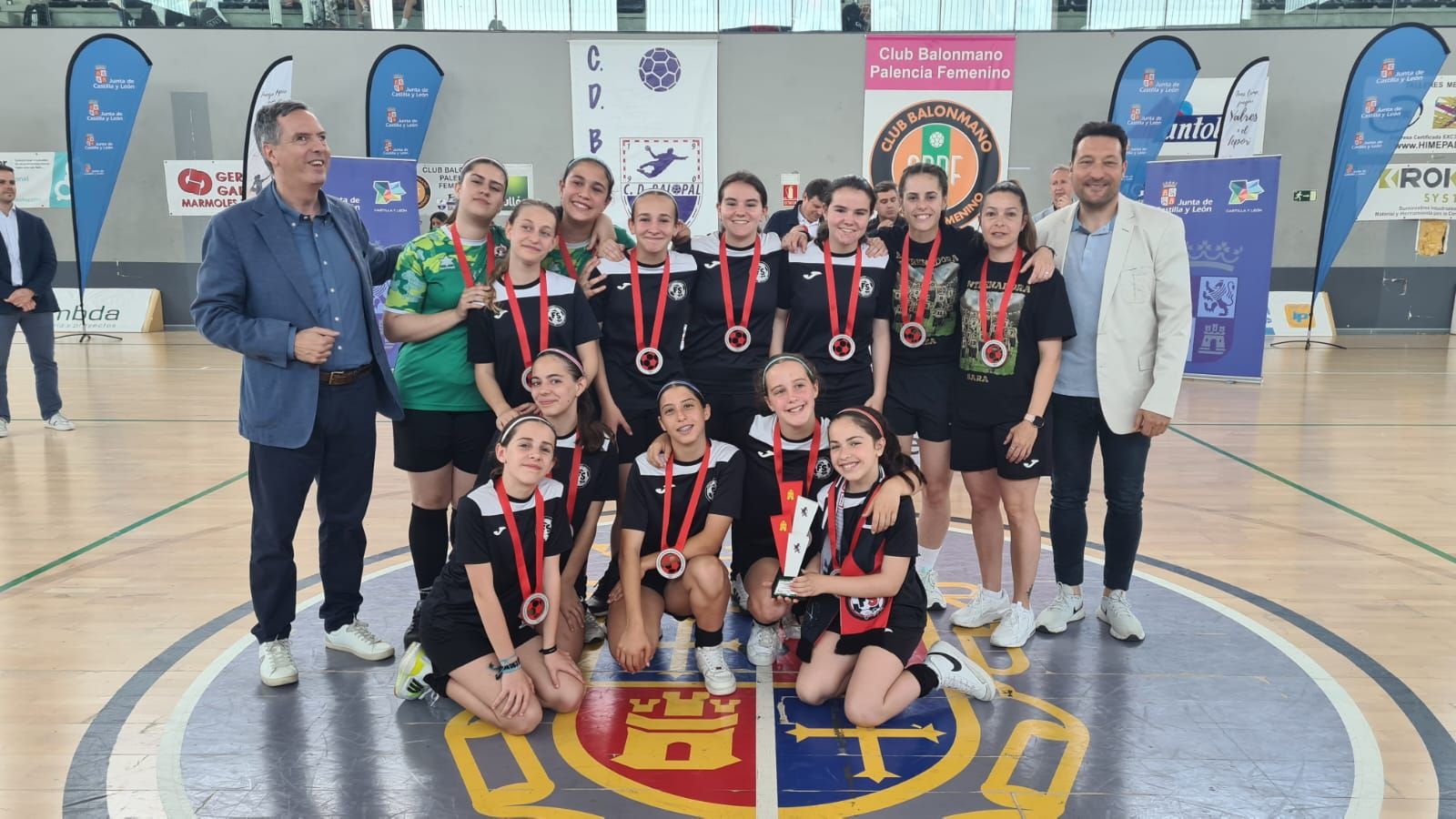 Plata para el equipo de fútbol sala femenino de Santa Marta de Tormes
