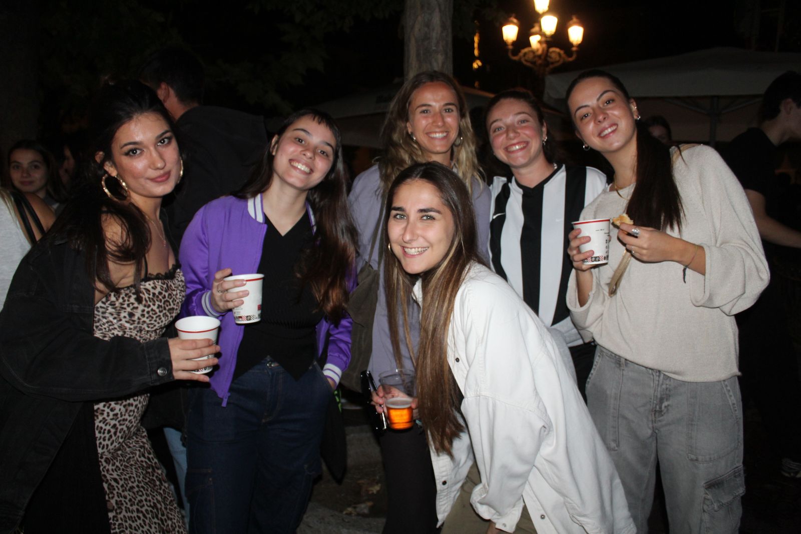 Cientos de personas disfrutan en la Feria de Día durante este martes en Salamanca