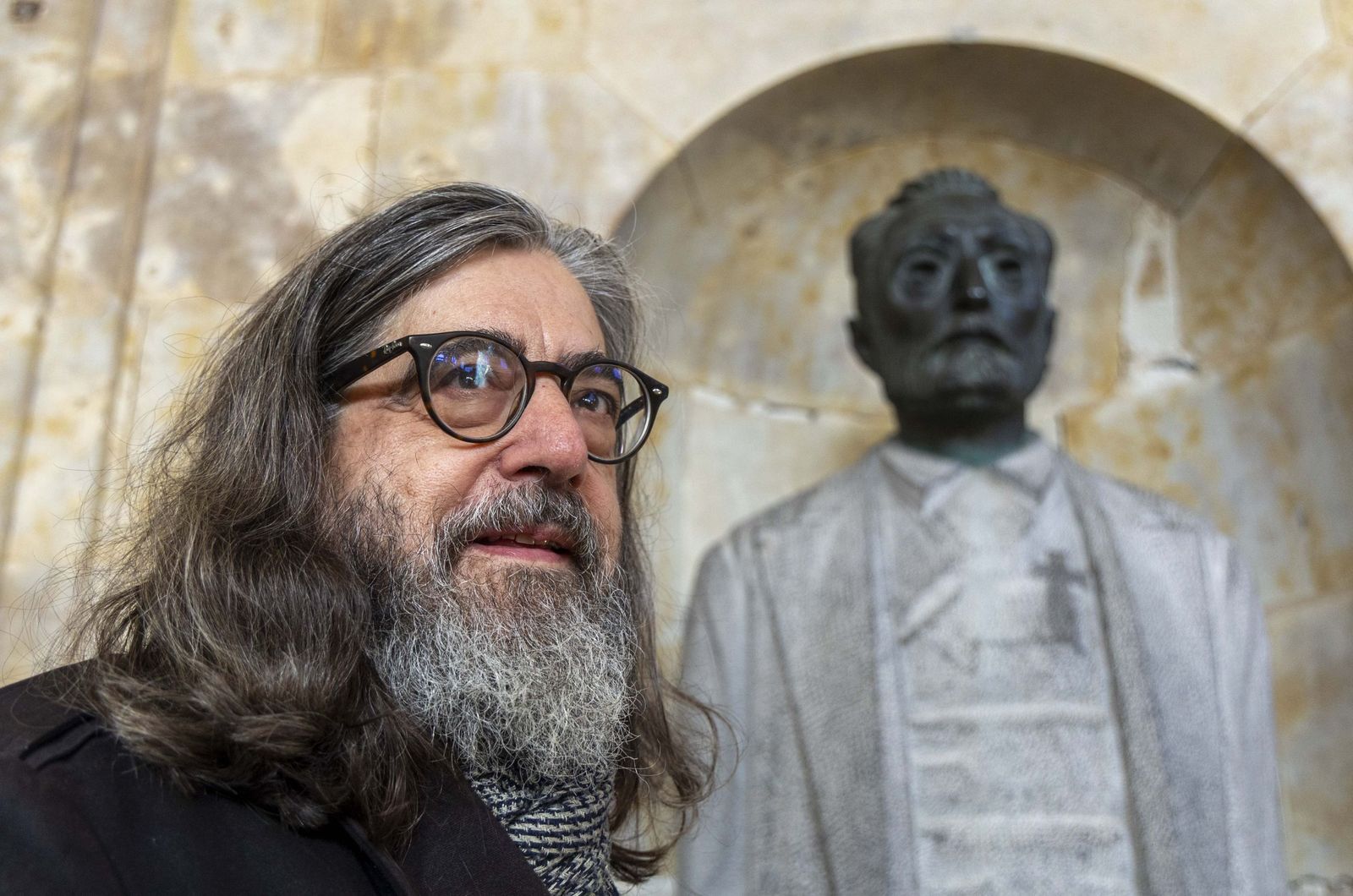 El escritor Luis Garcí­a Jambrina presenta ‘El último caso de Unamuno’