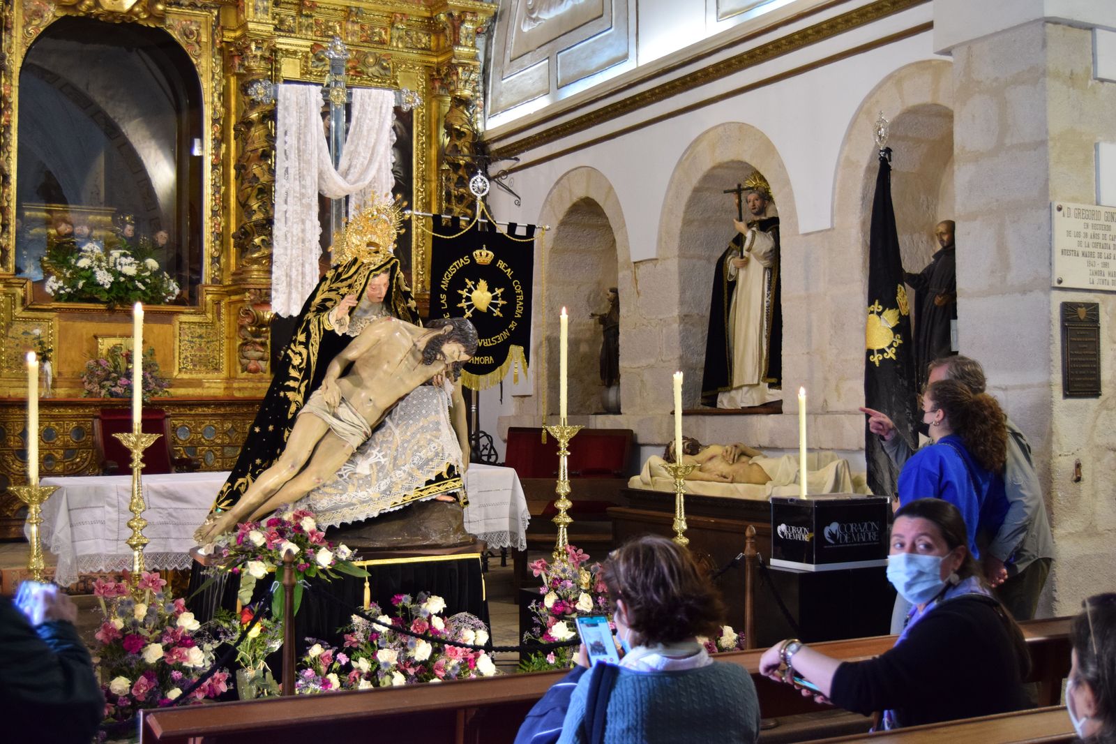 besapies-al-cristo-de-nuestra-madre-5