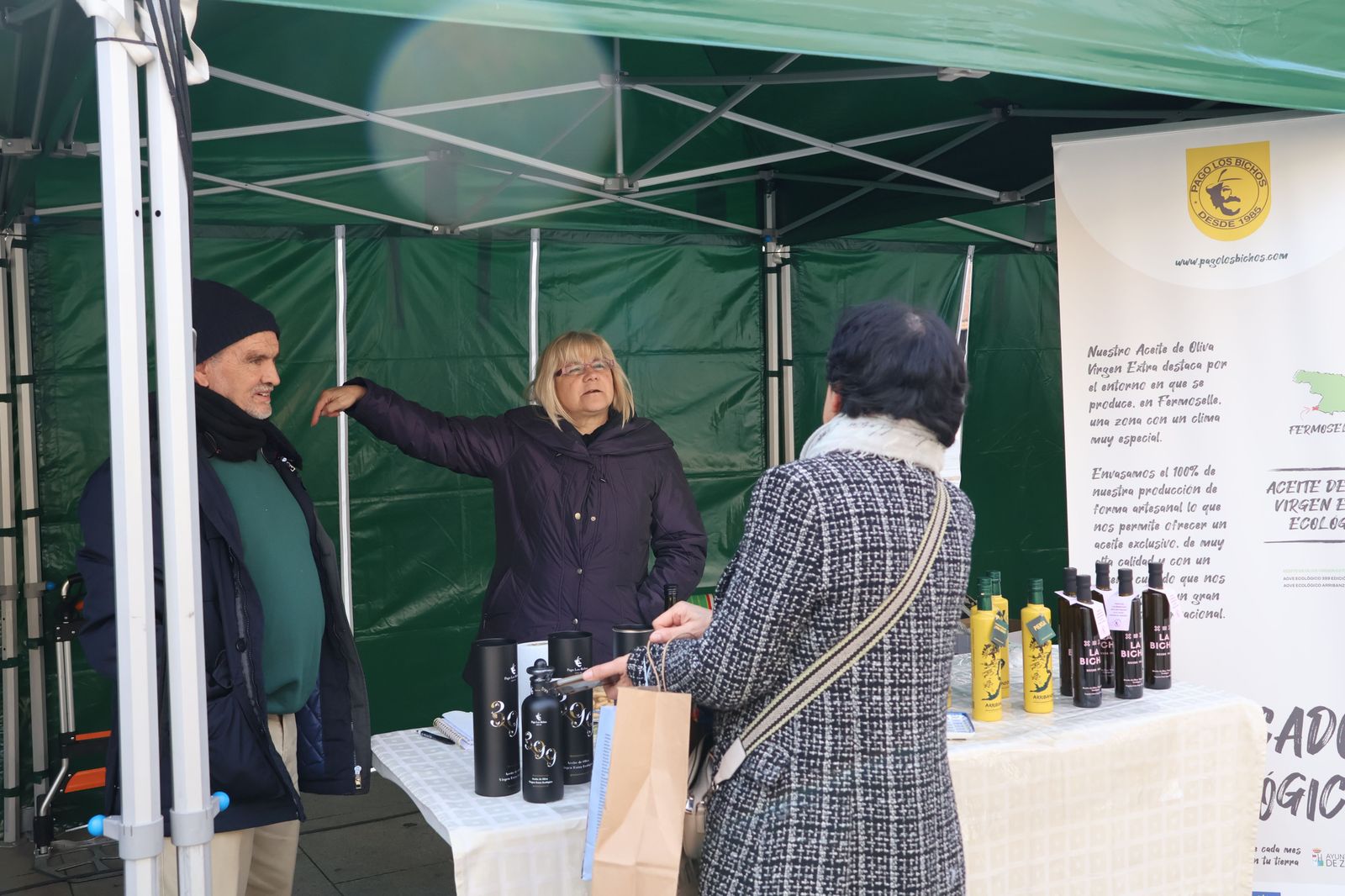 mercado-ecologico-en-la-plaza-de-la-constitucion-10