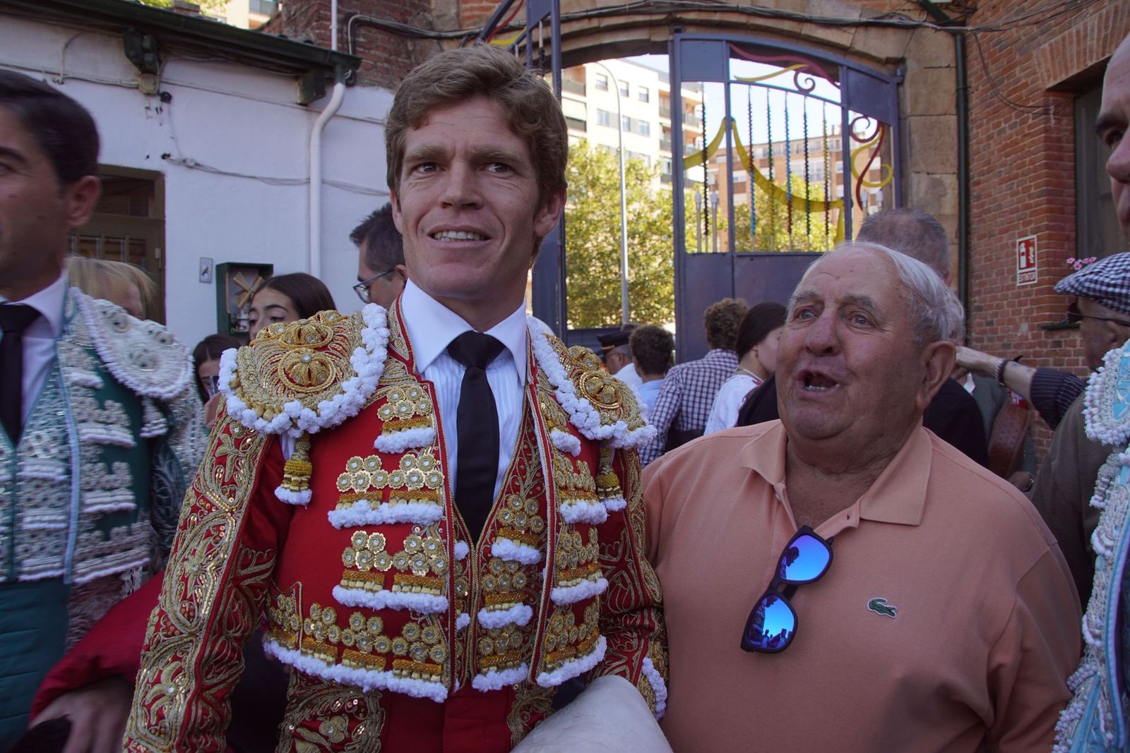 Así ha vivido la afición salmantina el adiós a la feria desde los tendidos: imágenes del ambiente en la corrida concurso