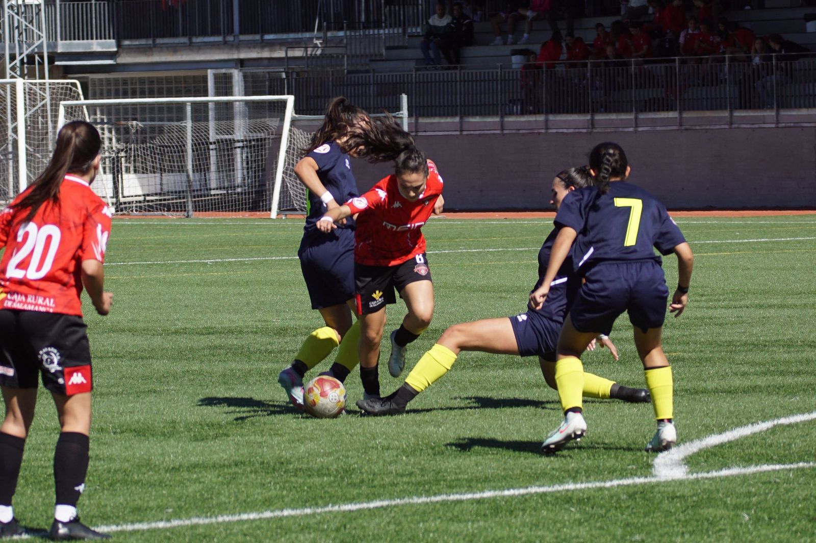 El Salamanca Fútbol Femenino se enfrenta al Capiscol en Municipal Vicente del Bosque