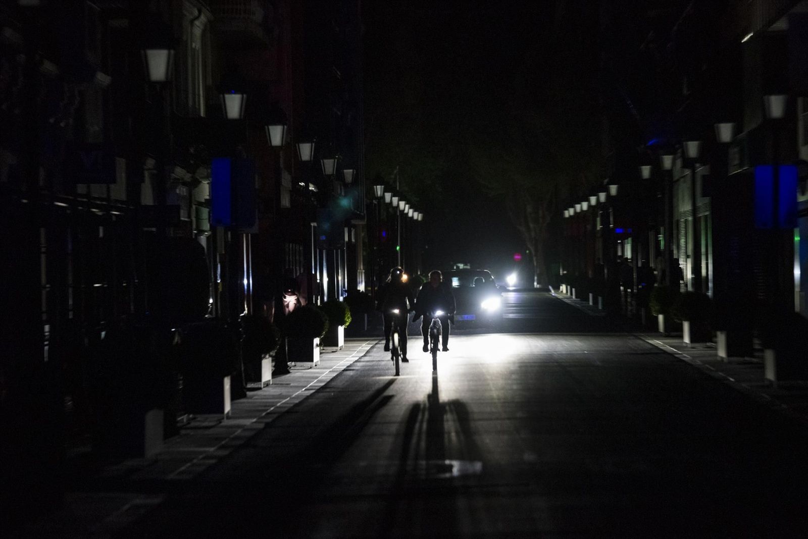 Calles apagadas debido al apagón. EP