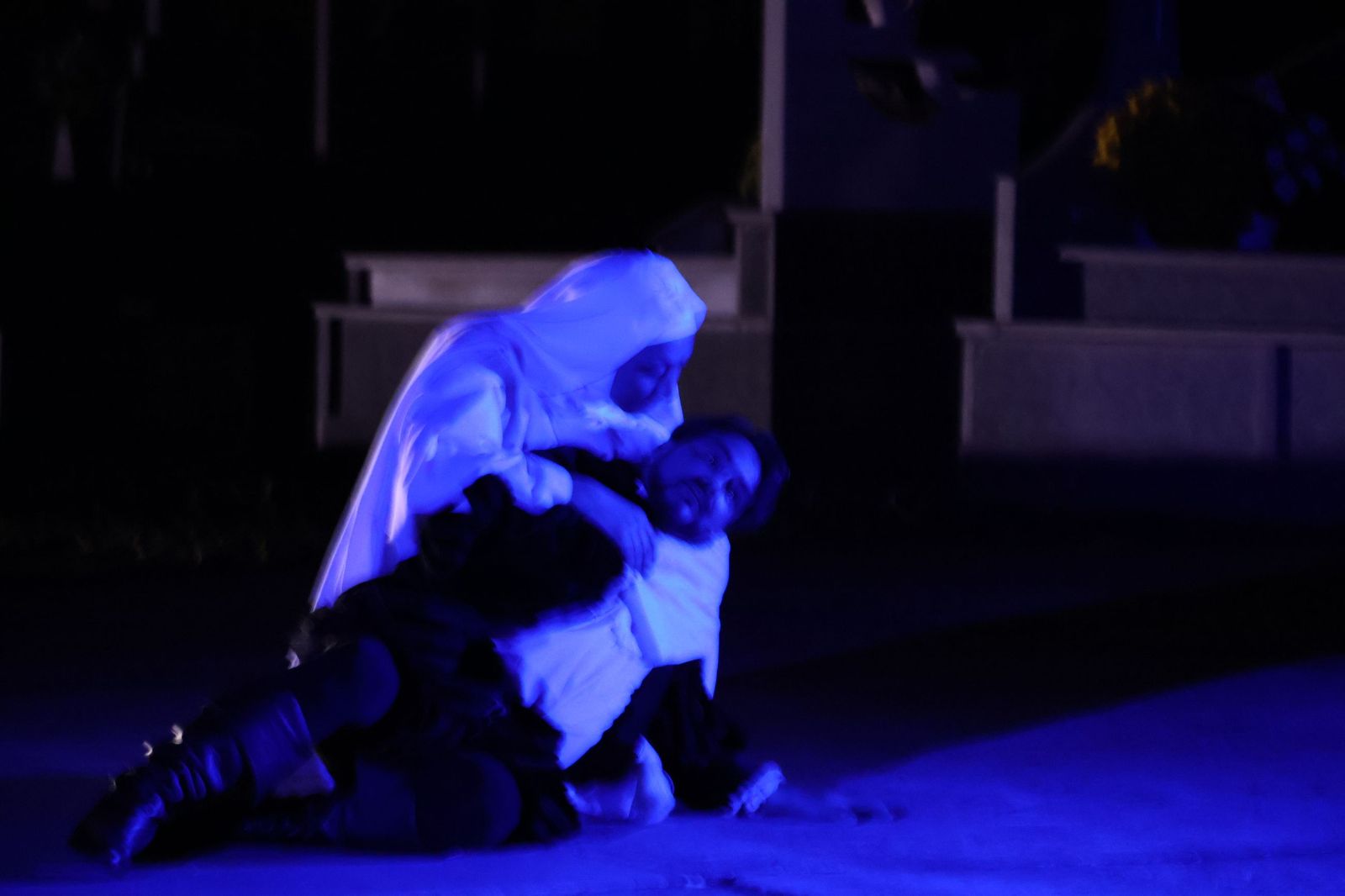 GALERÍA | Don Juan Tenorio cierra temporada en el Cementerio de San Atilano