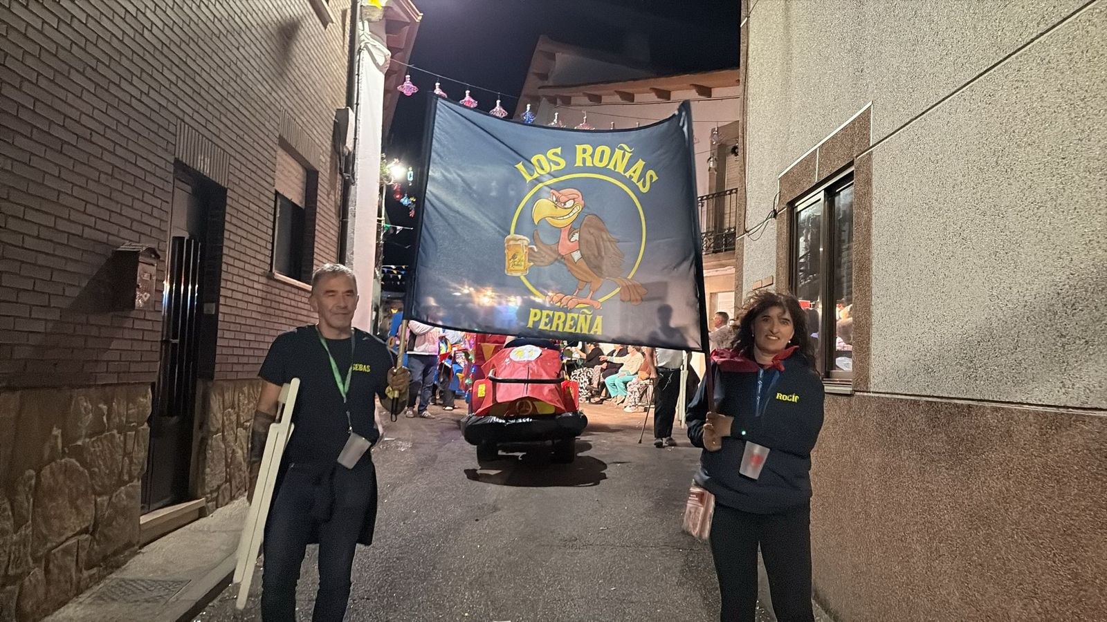 Desfile de carrozas en Pereña