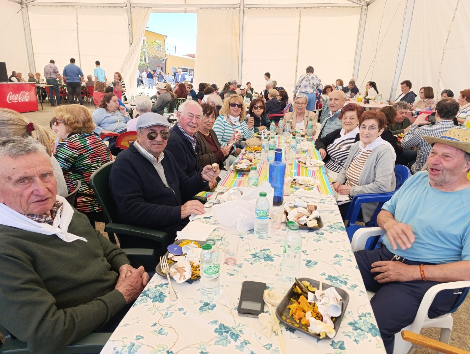 La paella popular de Cabrillas marca el final de las fiestas