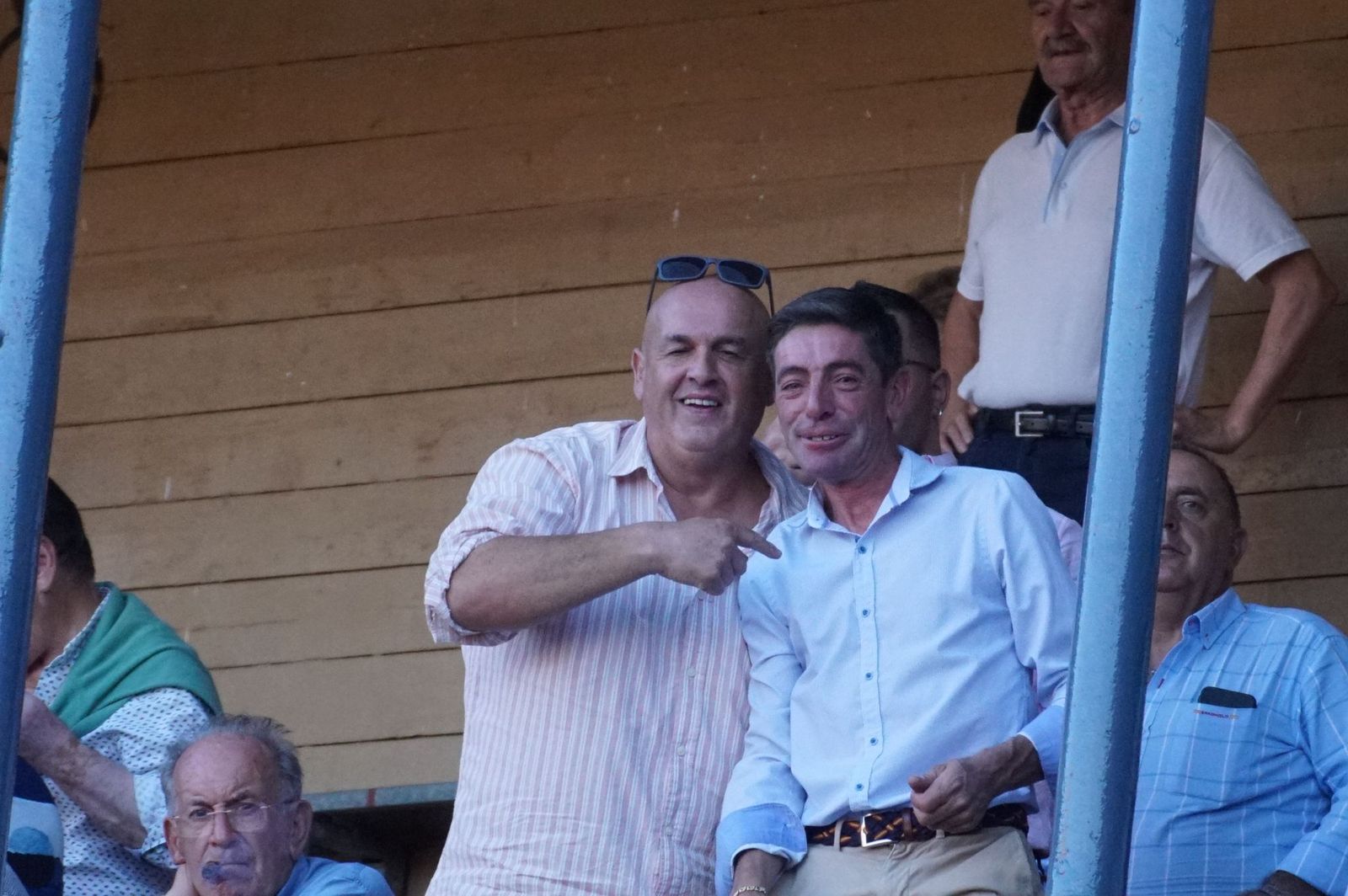 Así han vivido los salmantinos el primer festejo de la feria taurina 2025: imágenes del ambiente en los tendidos y en el patio de cuadrillas