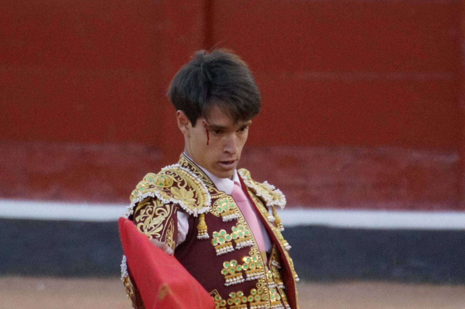 Clase práctica con alumnos de la Escuela de Tauromaquia de Salamanca (Diego Mateos, Noel García y Álvaro Rojo con erales de Esteban Isidro)
