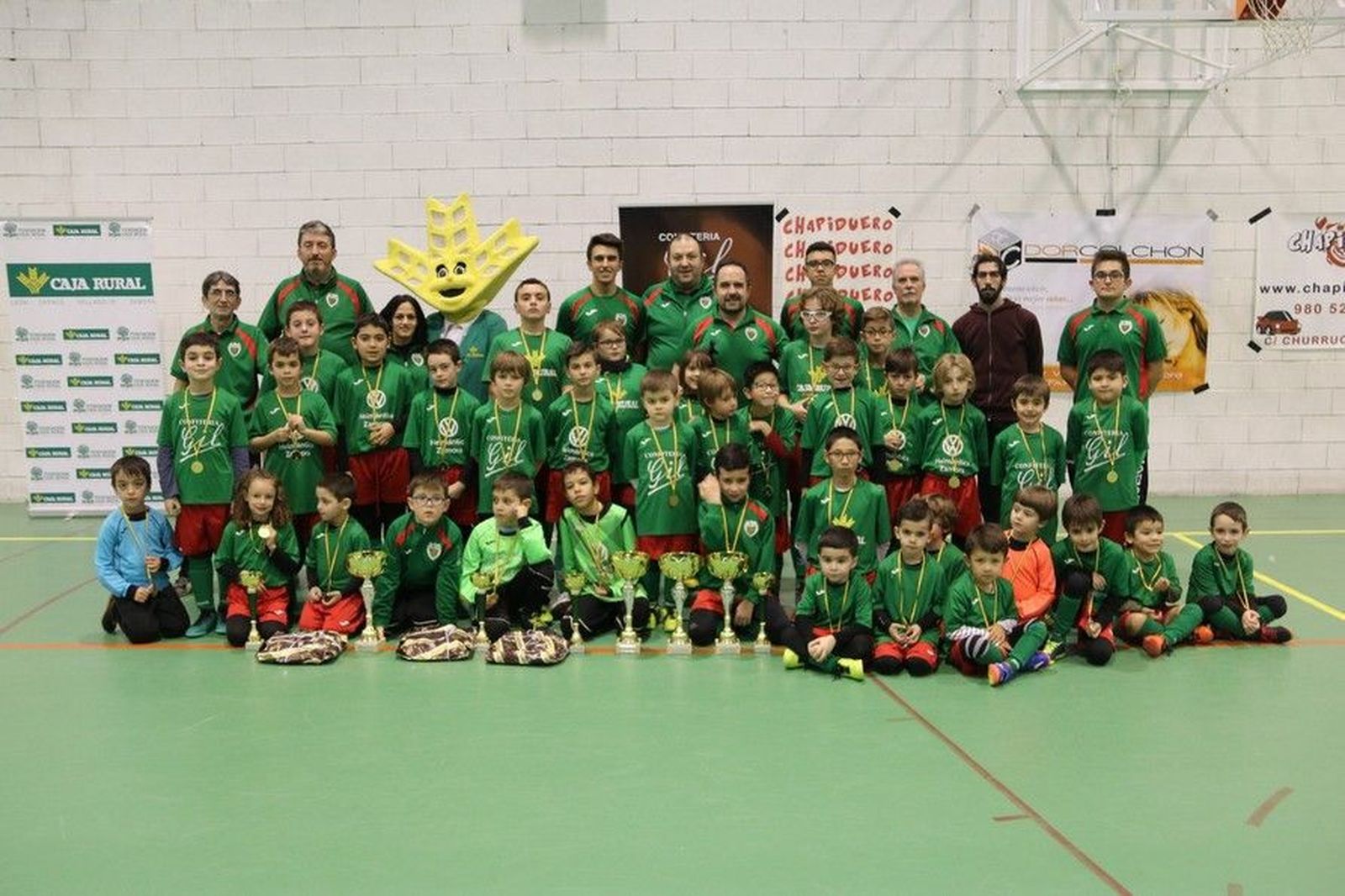Racing Zamora benjamín y alevín en una foto de archivo
