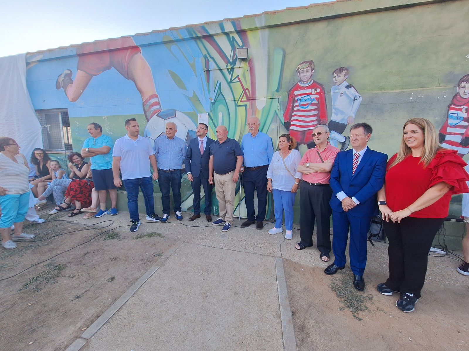 El campo de Castellanos de Villiquera pasa a llamarse Marcelino Valle