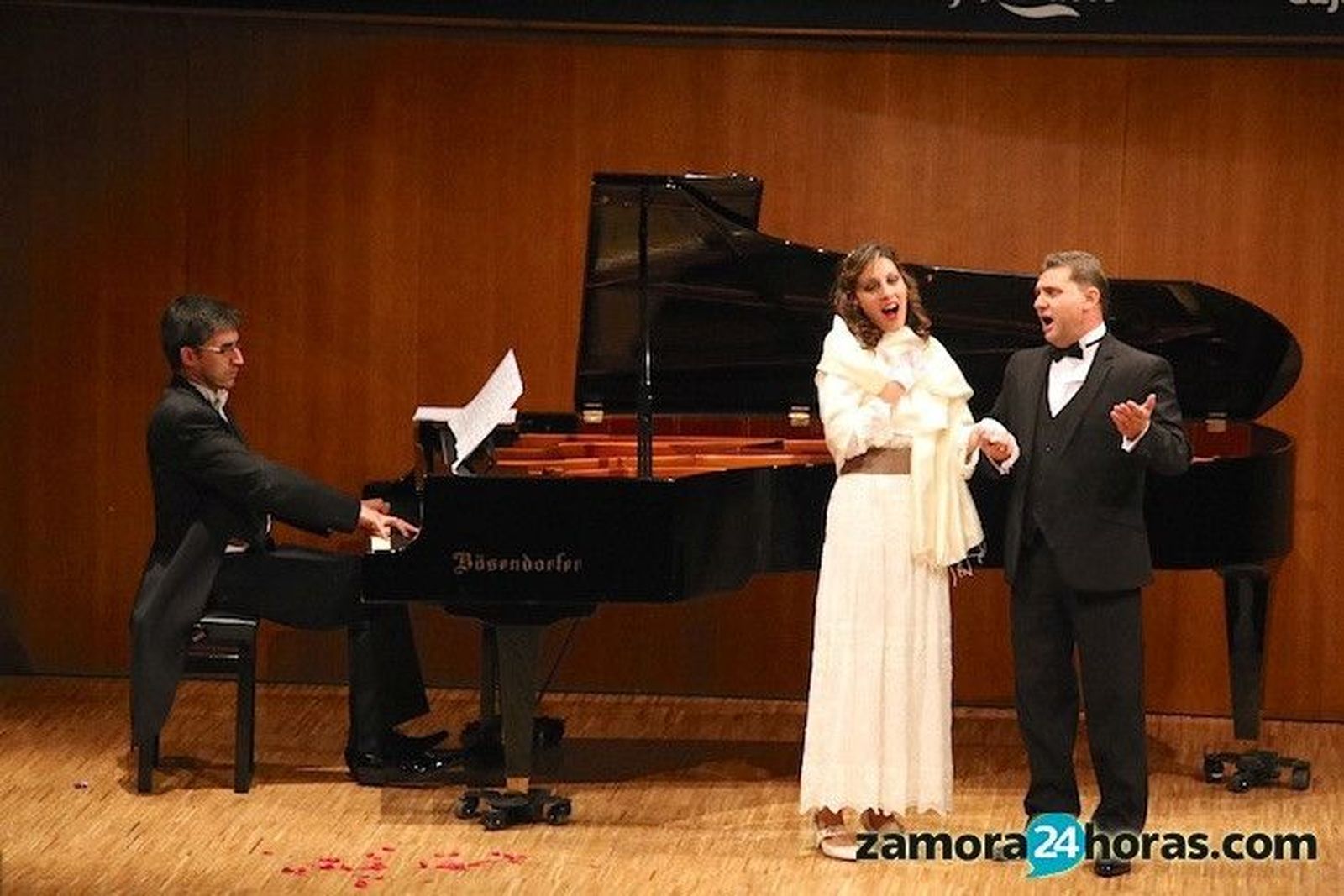 Aires de zarzuela en La Marina