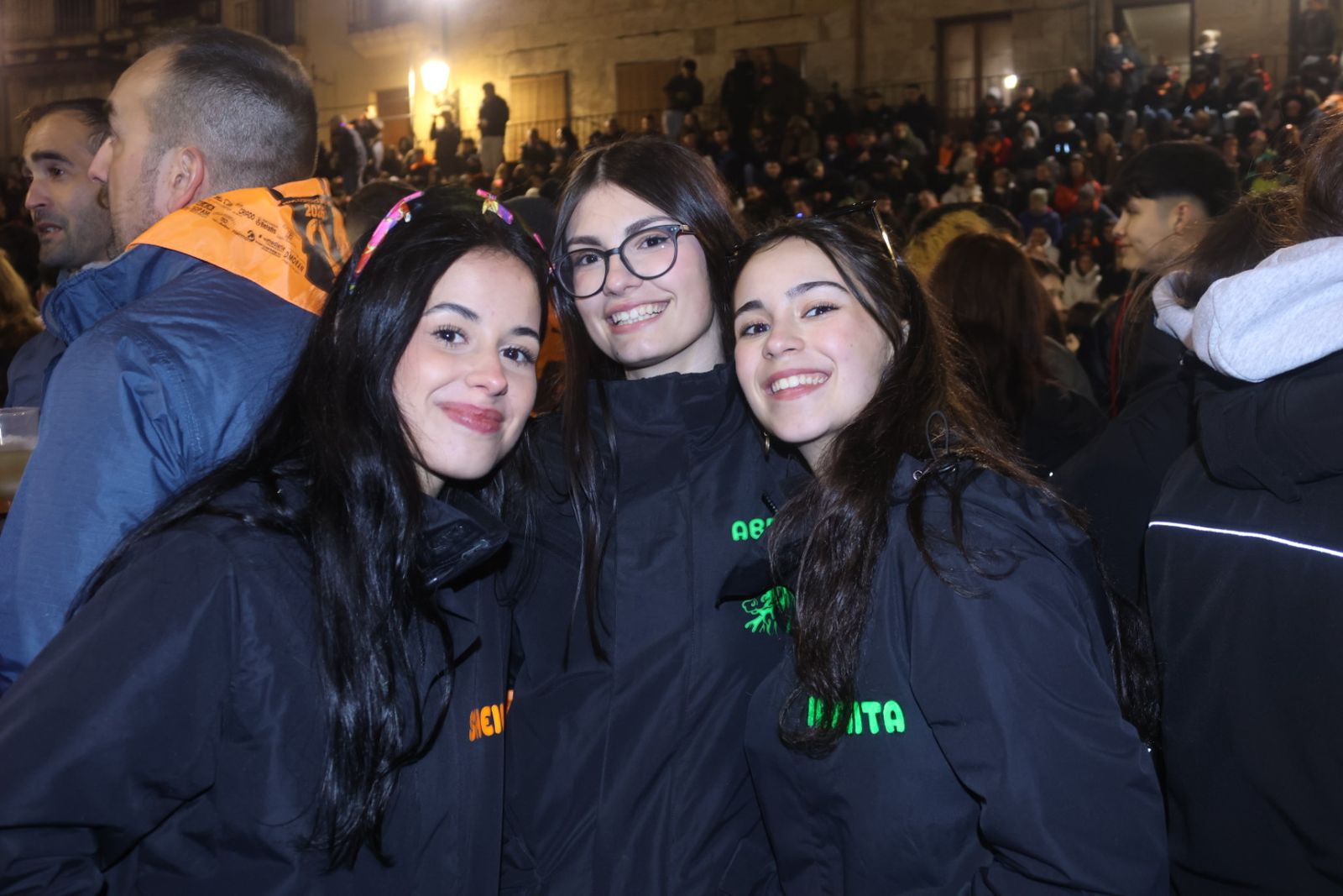 Los jóvenes vuelven a llenar las calles de Ciudad Rodrigo por el Carnaval del Toro