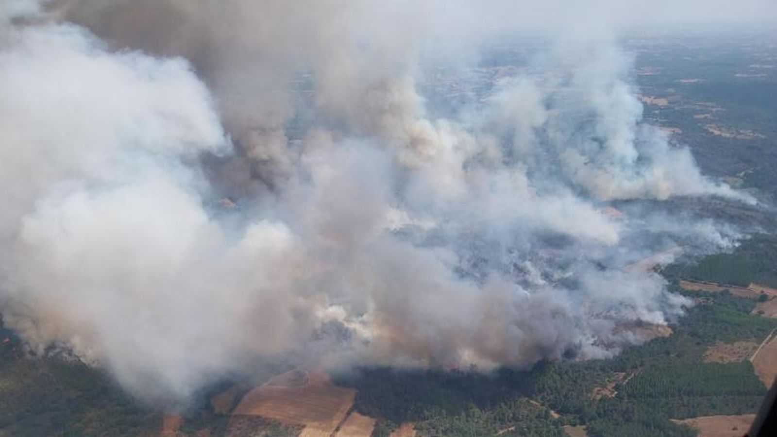 Incendio de Angueira. FOTO: JCYL