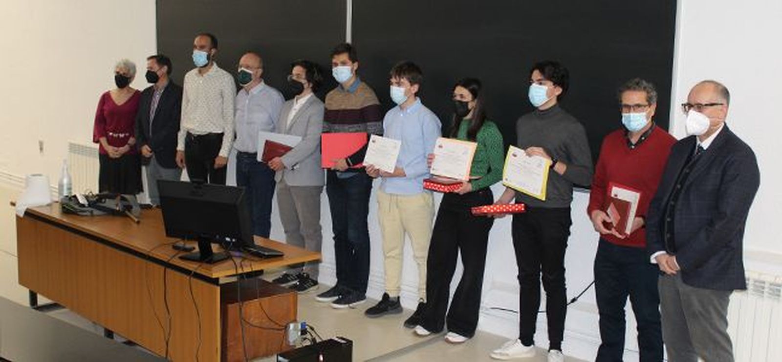 La Facultad de Ciencias de la USAL entrega los premios de la fase local de la XXXIII Olimpiada de Física La Facultad de Ciencias de la USAL entrega los premios de la fase local de la XXXIII Olimpiada de Física