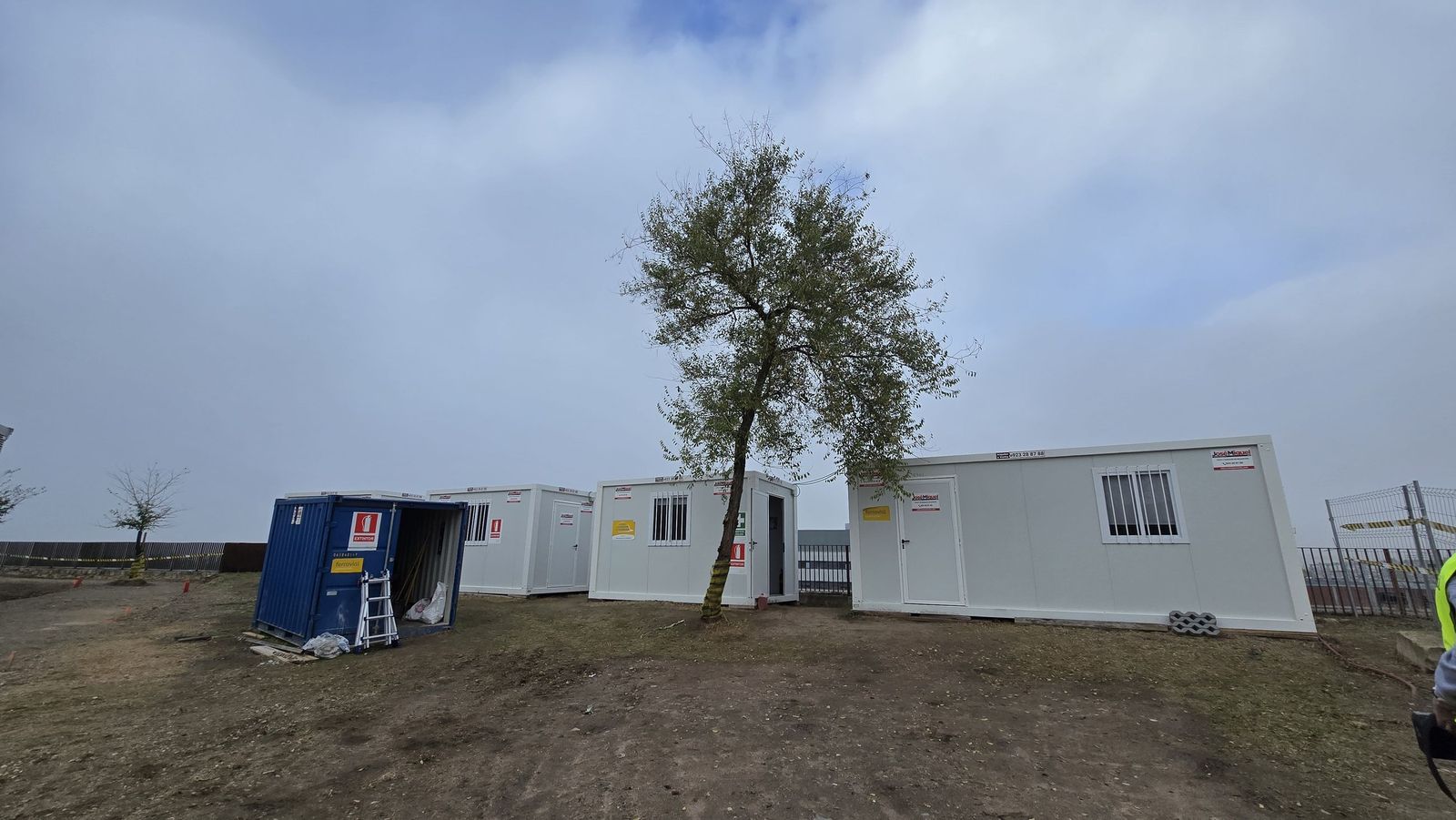 El alcalde de Salamanca, Carlos García Carbayo, informa de los hallazgos y las actuaciones que se están realizando en el Cerro de San Vicente