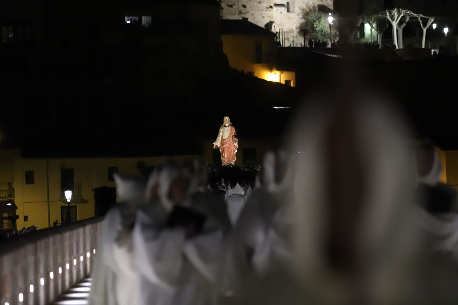 GALERÍA | Revive en imágenes la Procesión de Luz y Vida