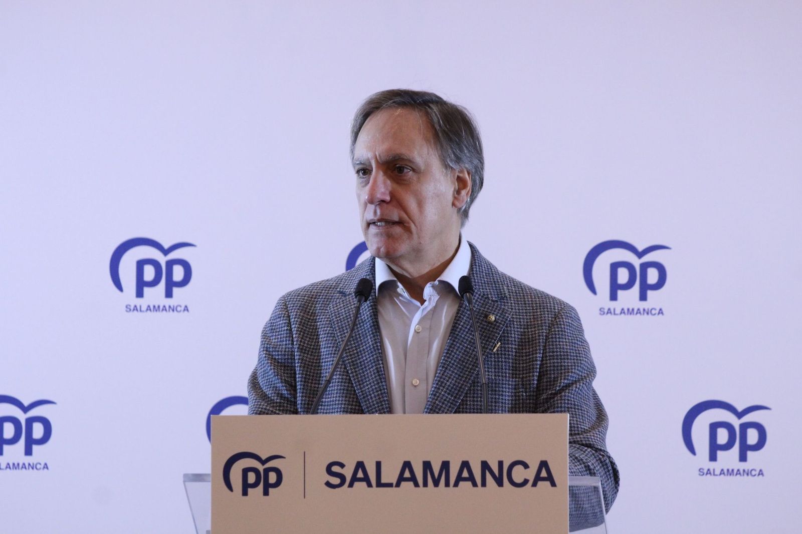 Carbayo, Partido Popular. Foto de archivo Carbayo, Partido Popular. Foto de archivo