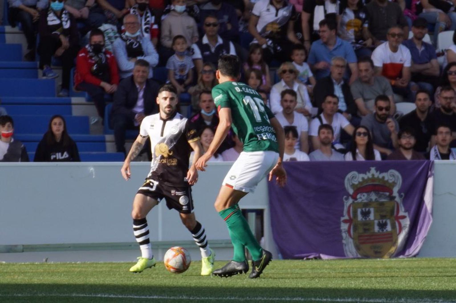 Montes encara a David Castro | FOTO SALAMANCA24HORAS.COM