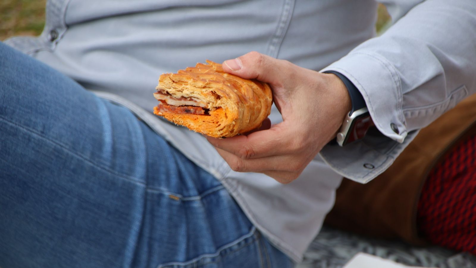 Un multitudinario Lunes de Aguas en Salamanca llena la ribera del Tormes