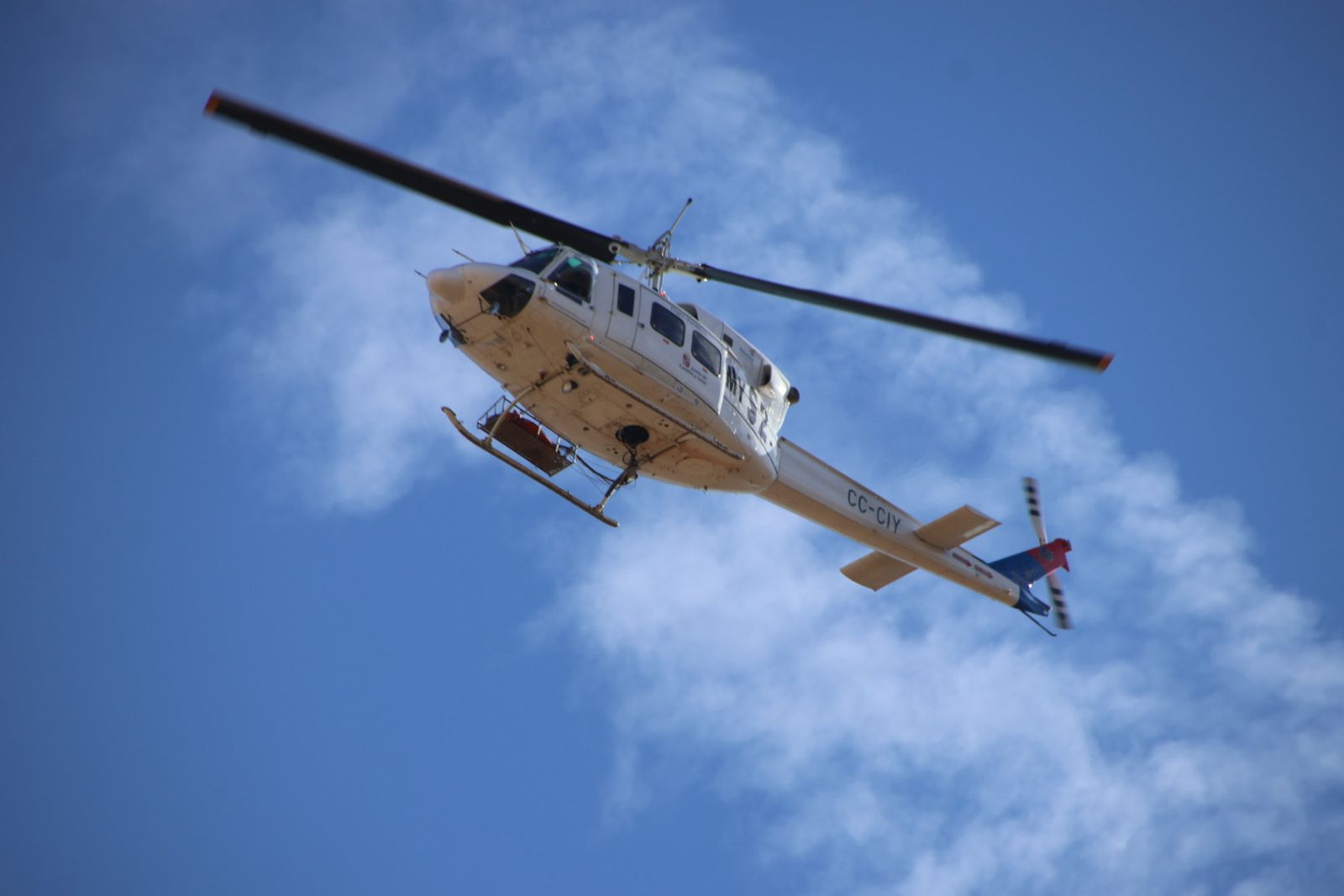 Incendio de rastrojos en la carretera de Matilla de los Caños