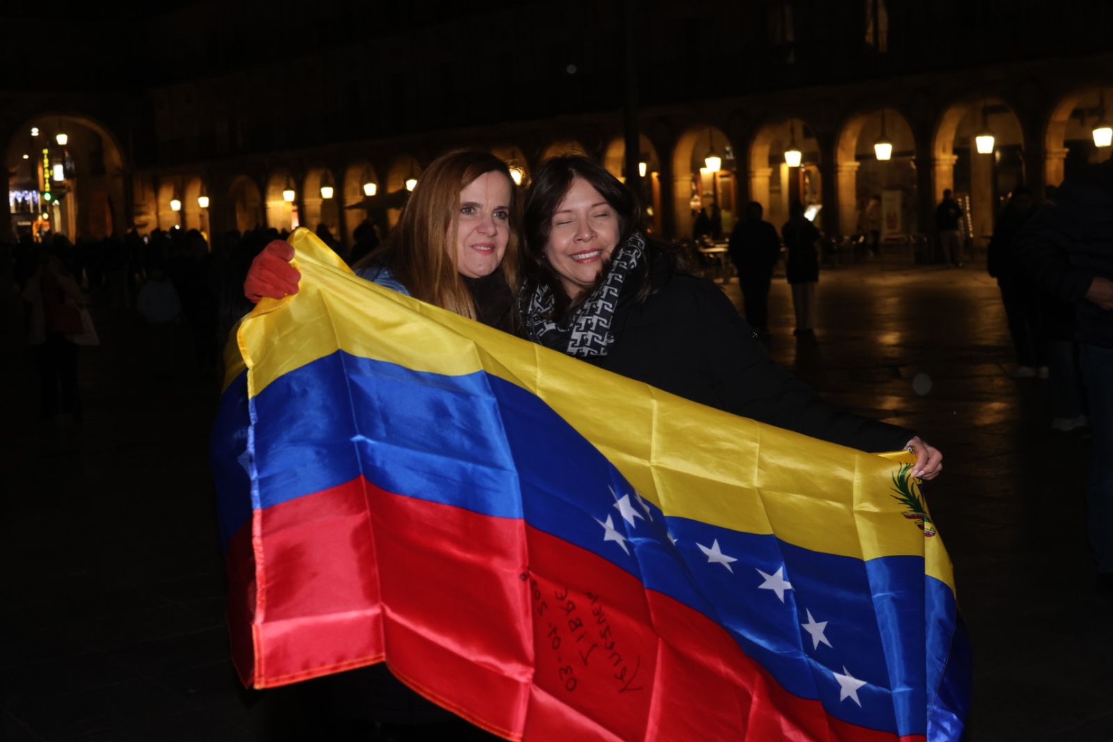 Concentración de venezolanos en Salamanca en la Plaza Mayor
