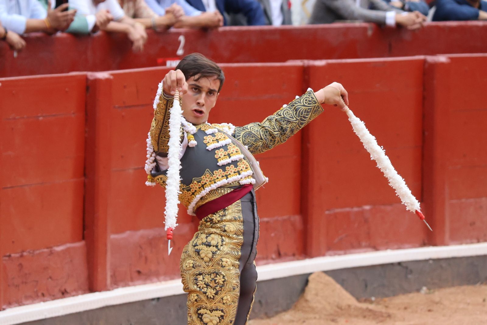 Ismael Martín, Marco Pérez y el aclamado regreso de Morante de la Puebla: su paso por La Glorieta en imágenes
