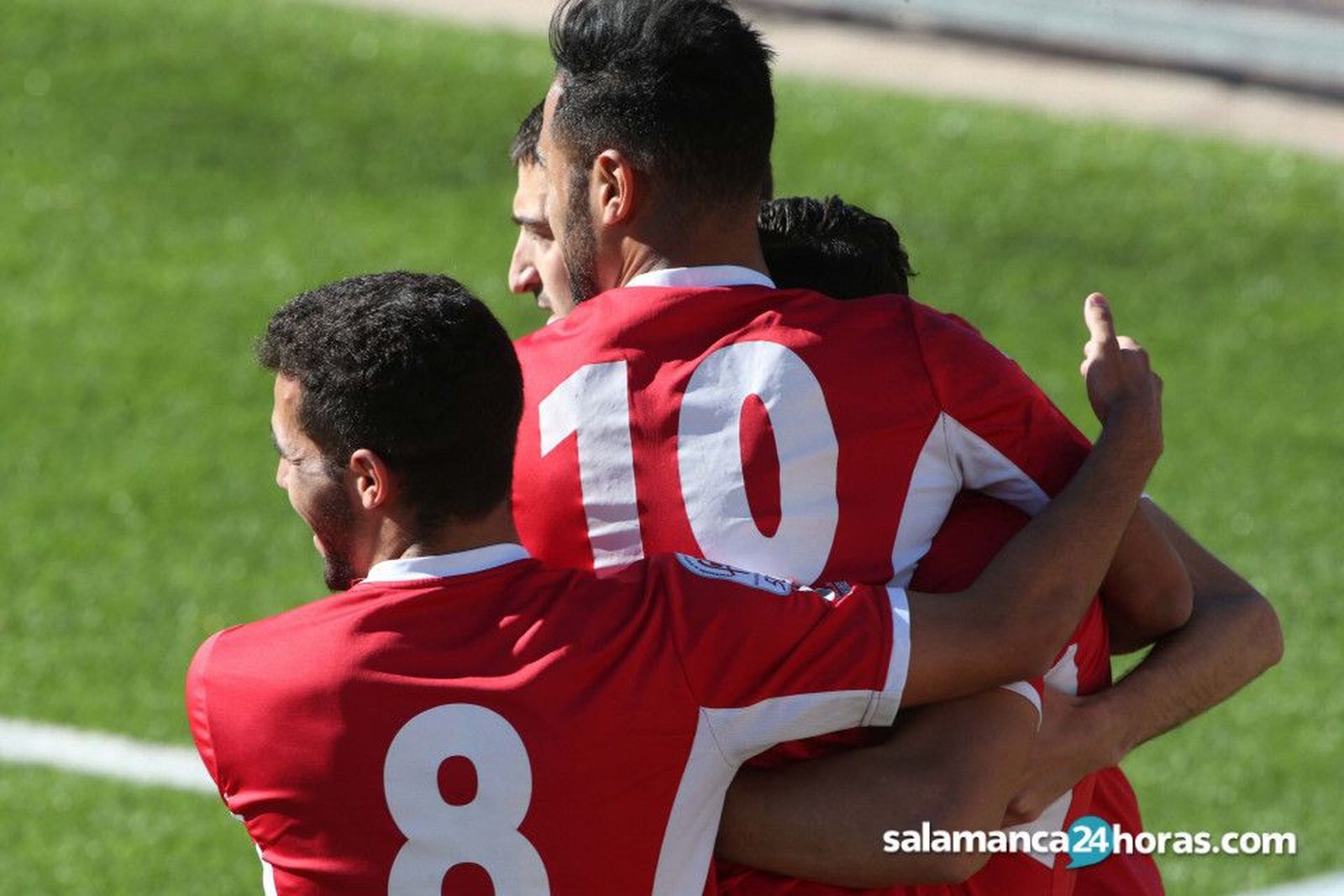 Los jugadores del Navega celebran un gol.