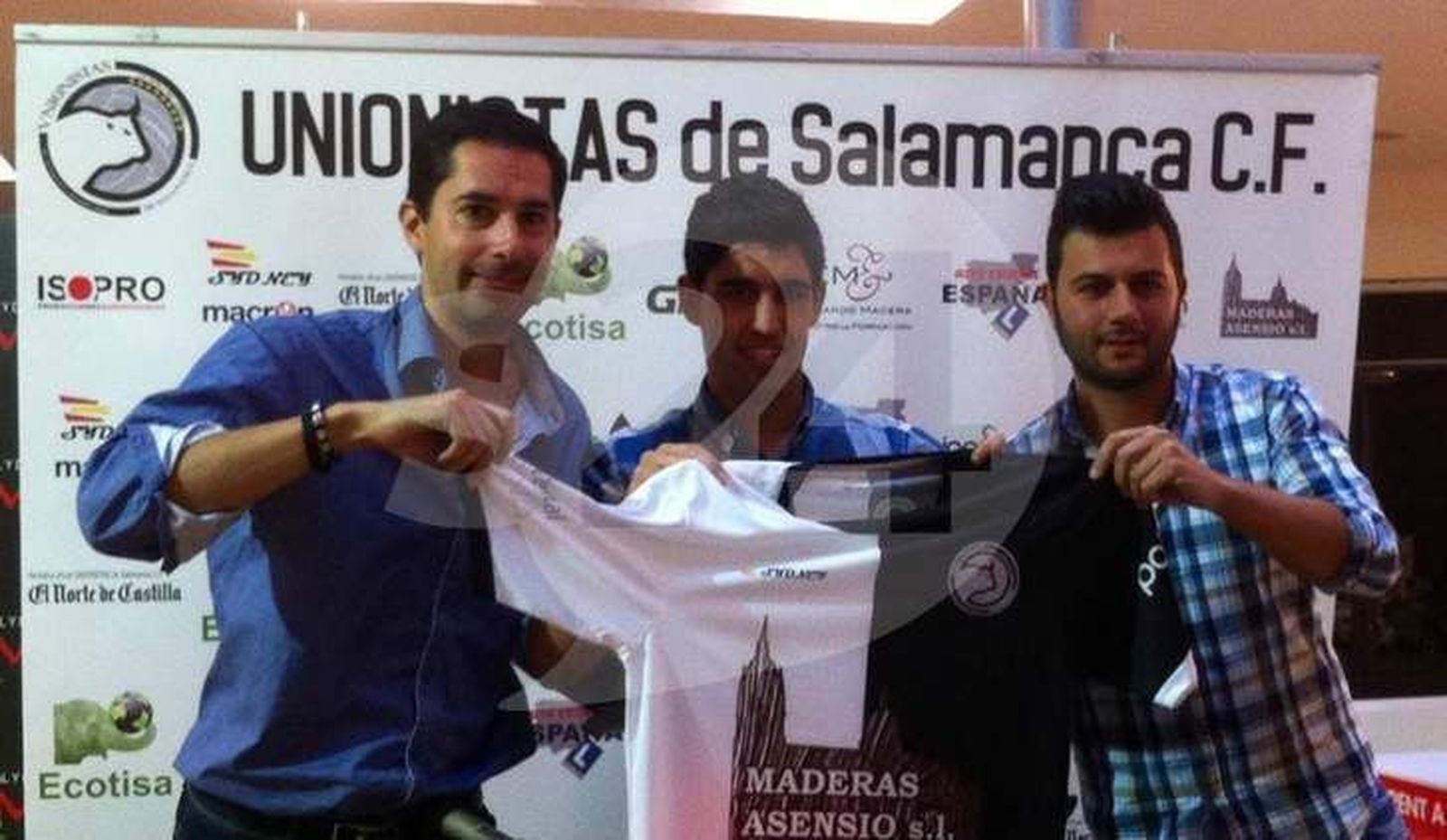 Ángel Martínez seguirá ligado a Unionistas una temporada más