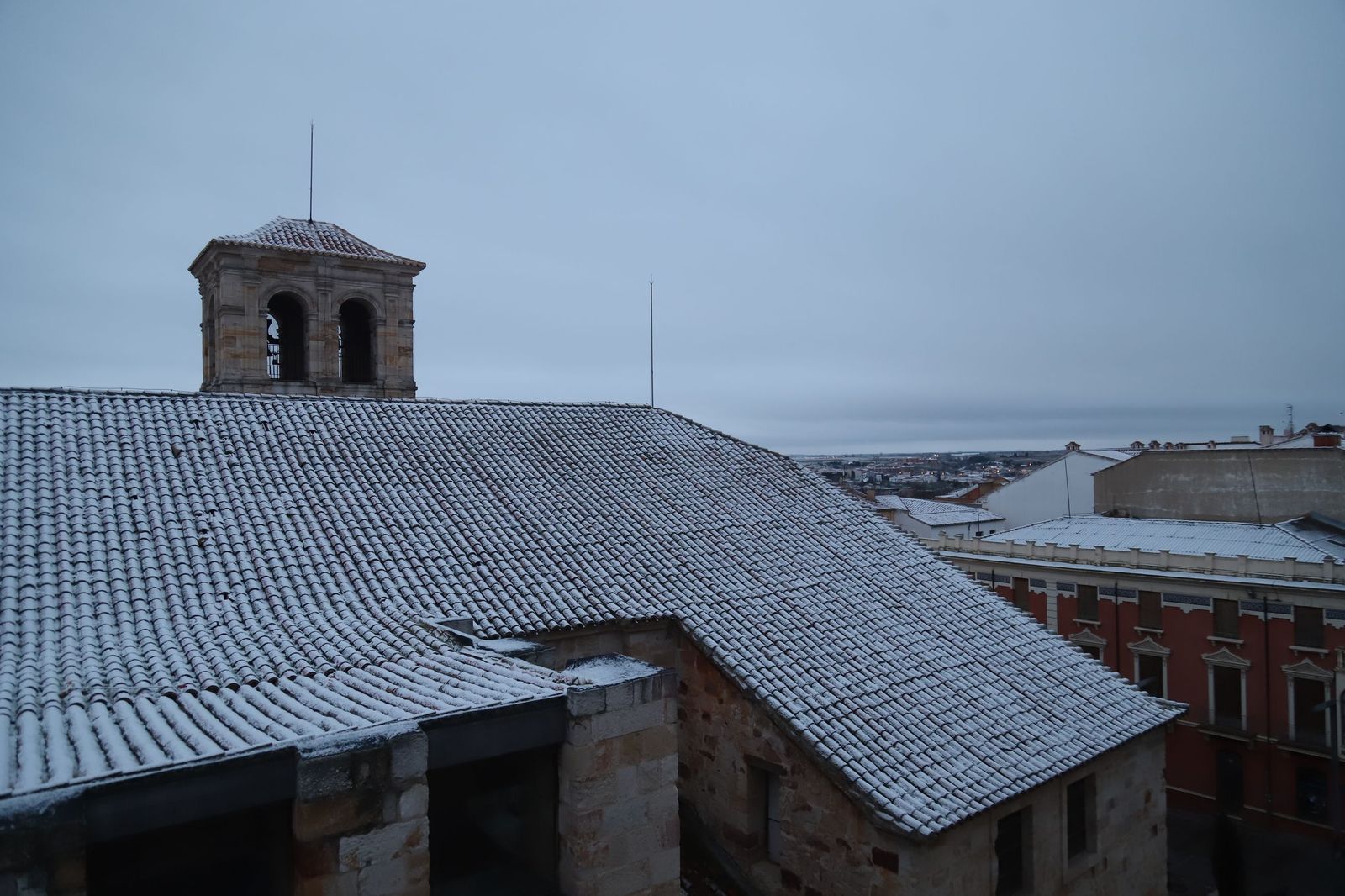 GALERÍA | Zamora se viste de blanco este miércoles