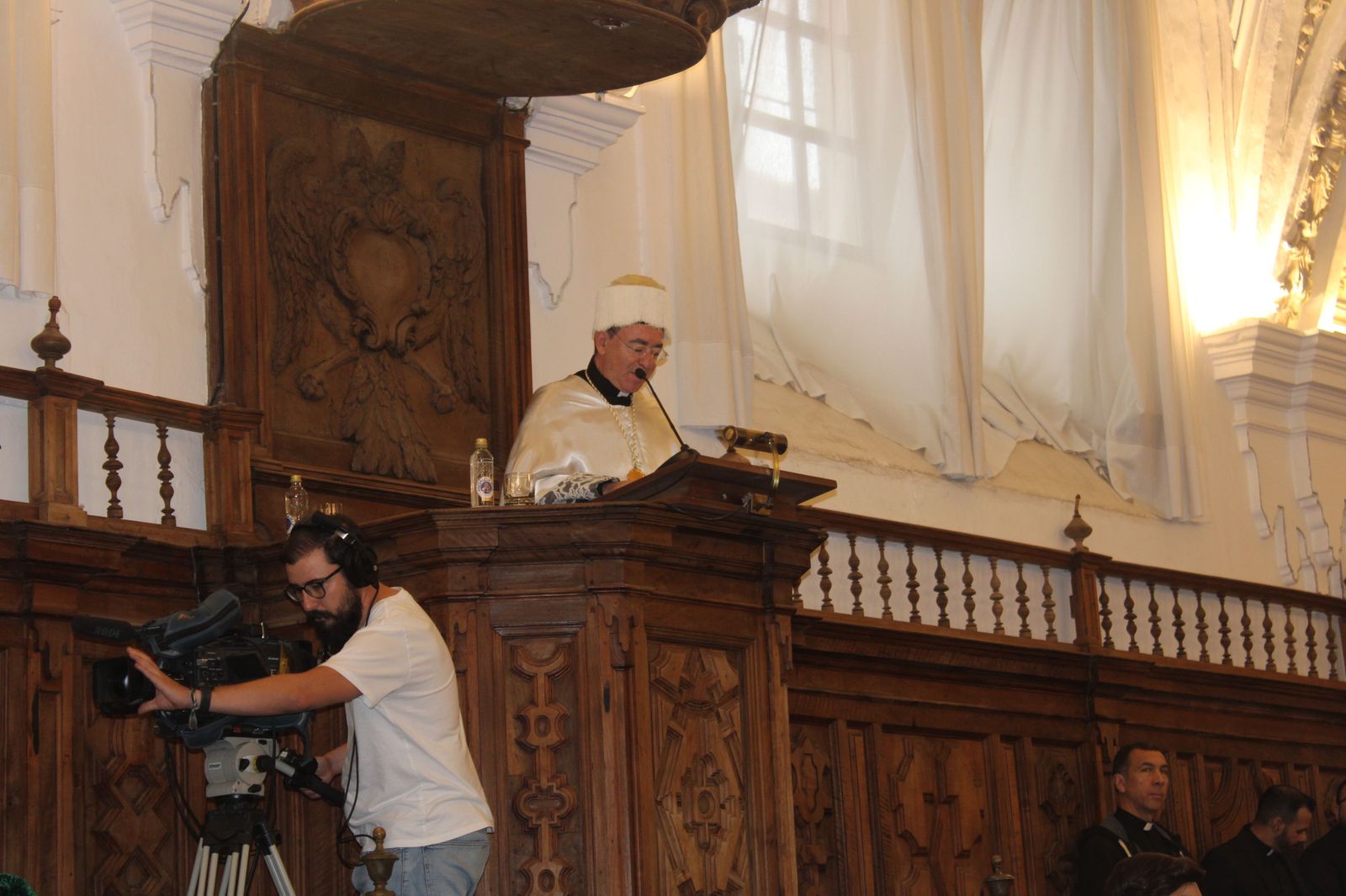 investidura-como-doctor-honoris-causa-de-la-universidad-pontific-47