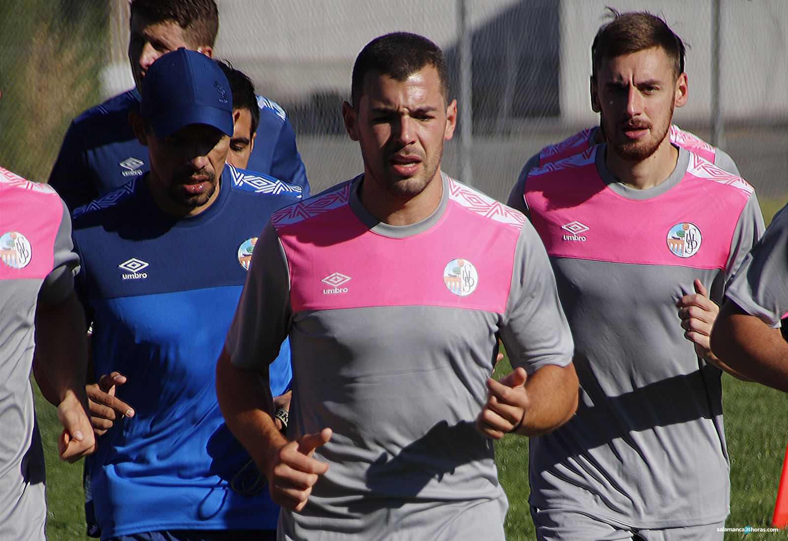 Uxío, en un entrenamiento con el Salamanca CF UDS | FOTO SALAMANCA24HORAS.COM