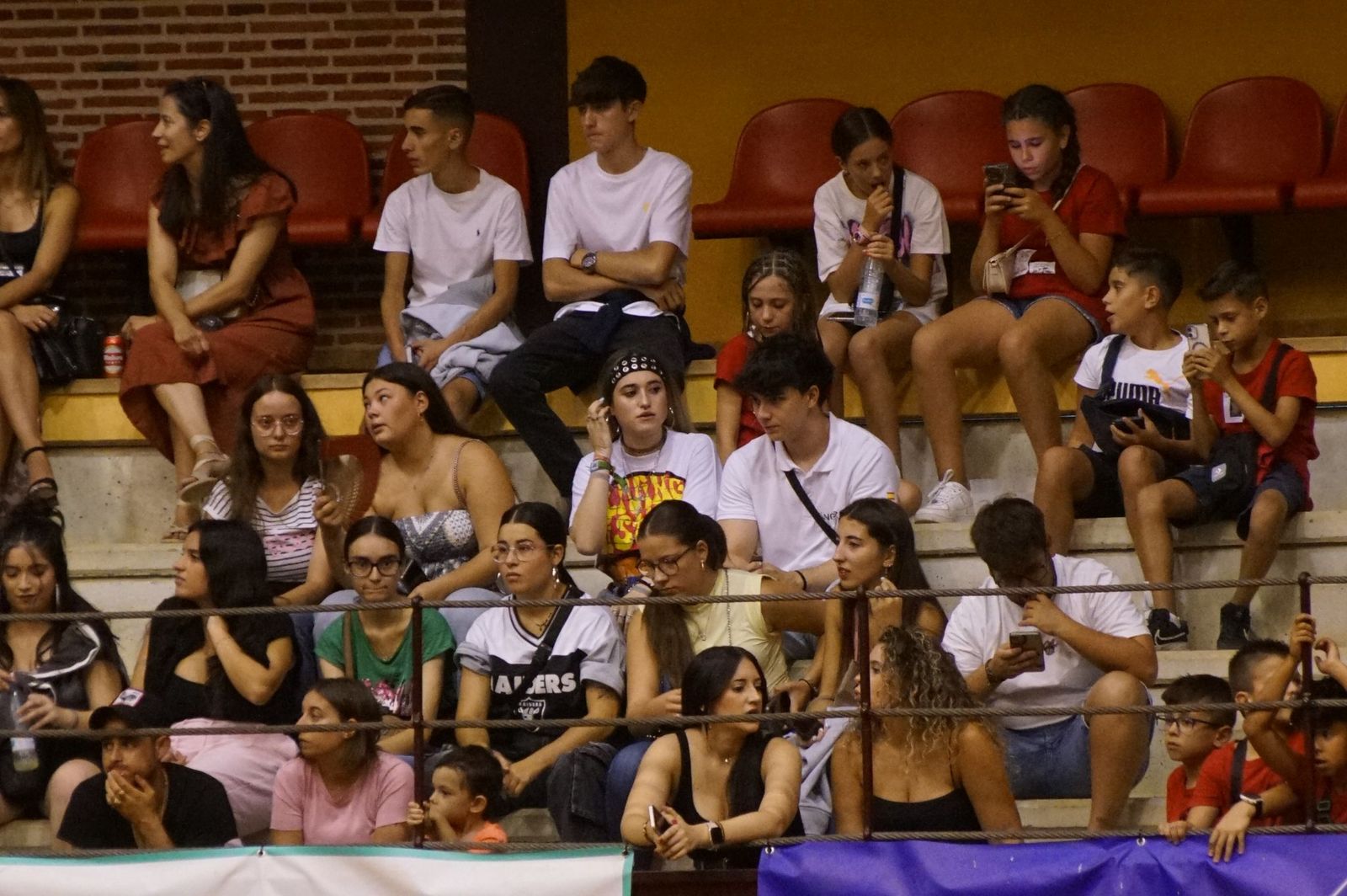 Multitudinario encierro nocturno en Alba de Tormes