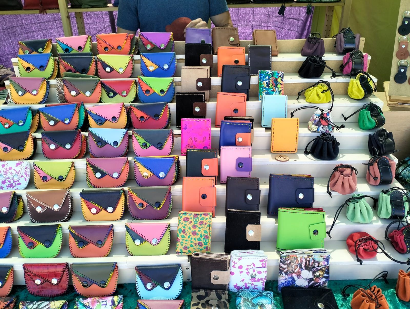 feria-de-artesania-en-el-puente-de-sanabria-foto-david-fernandez-matellan-4