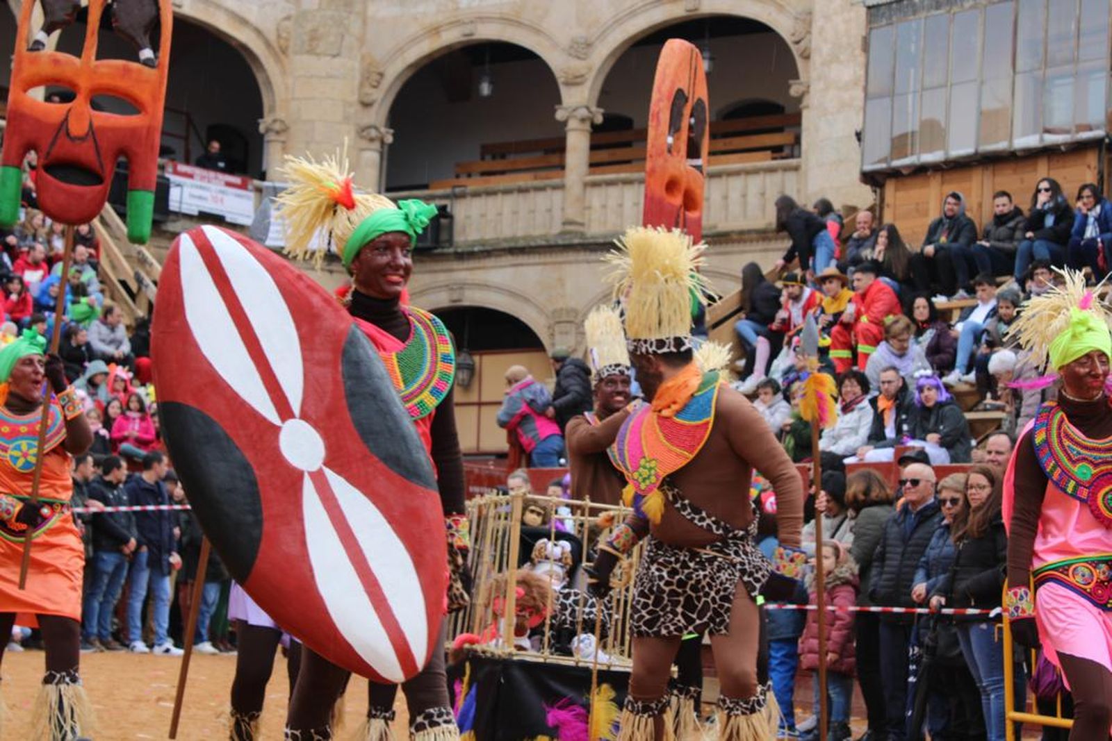 disfraces-del-sabado-de-carnaval-en-ciudad-rodrigo-9