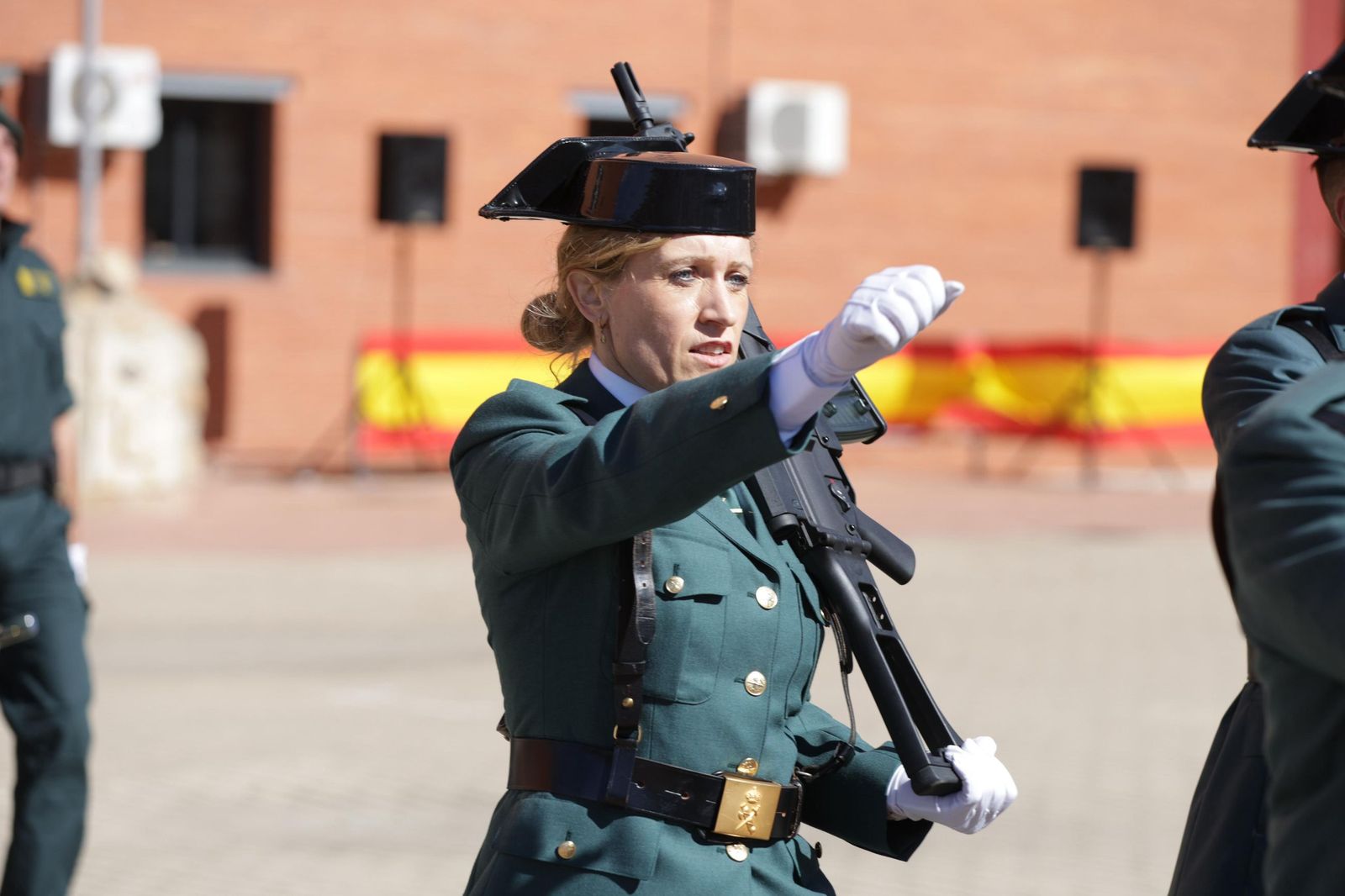 Salamanca rinde honores a la Guardia Civil en la Celebración de su Patrona