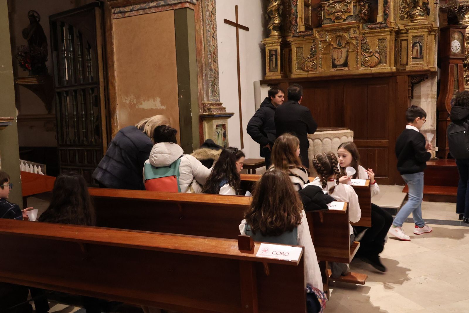 GALERÍA Los niños salen en procesión de las Candelas en Zamora