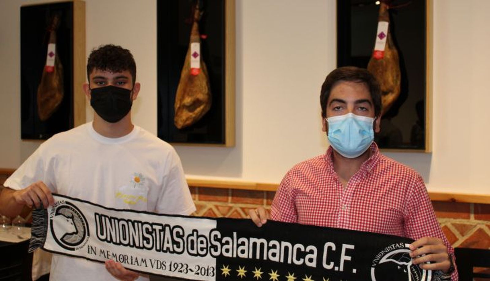 Juanfran en su presentación con Unionistas FS